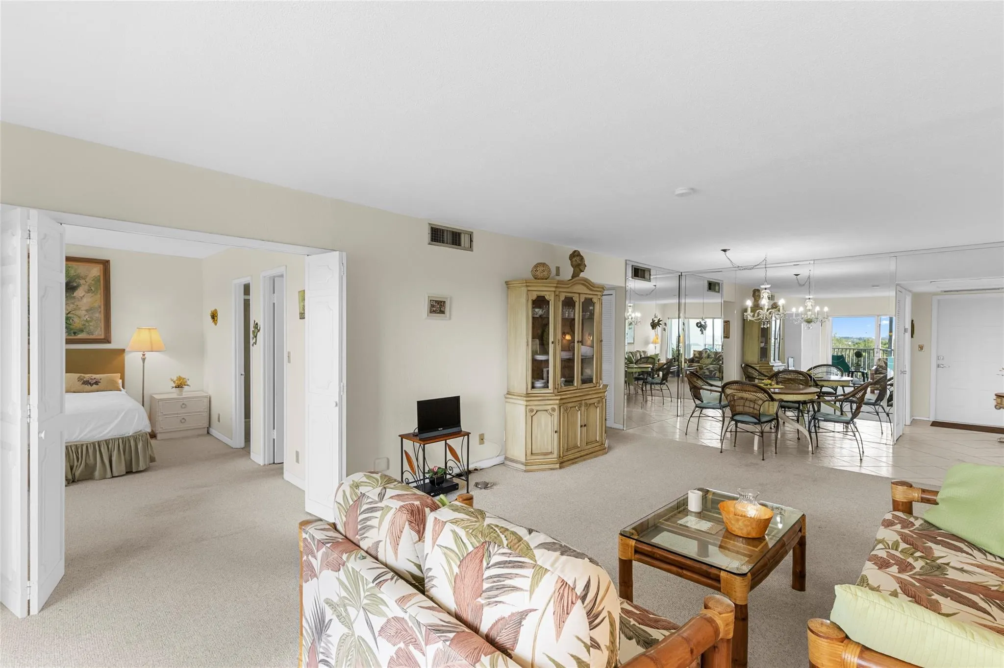 3100 N Palm Aire Dr, #803