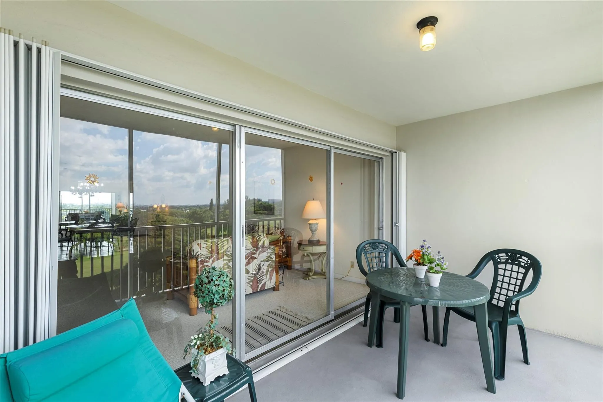 3100 N Palm Aire Dr, #803