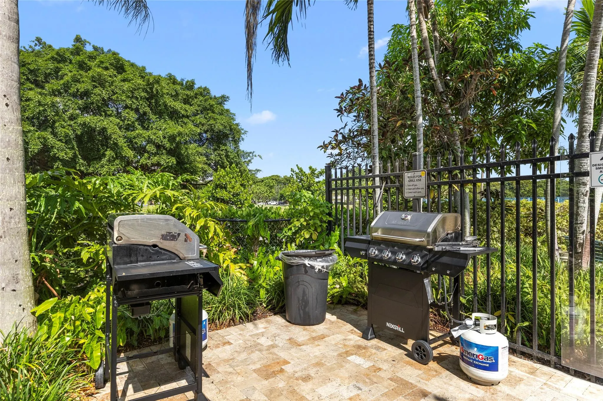 3100 N Palm Aire Dr, #803