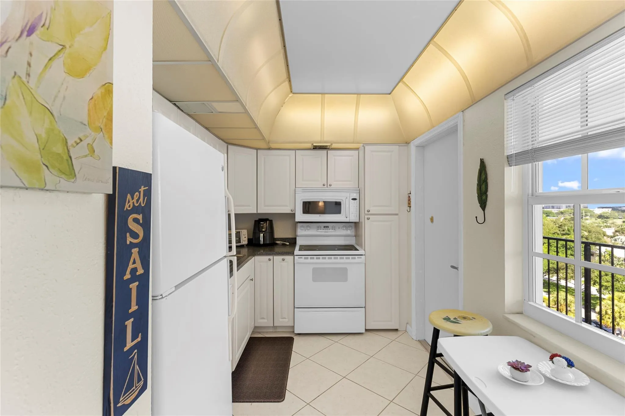 3100 N Palm Aire Dr, #803