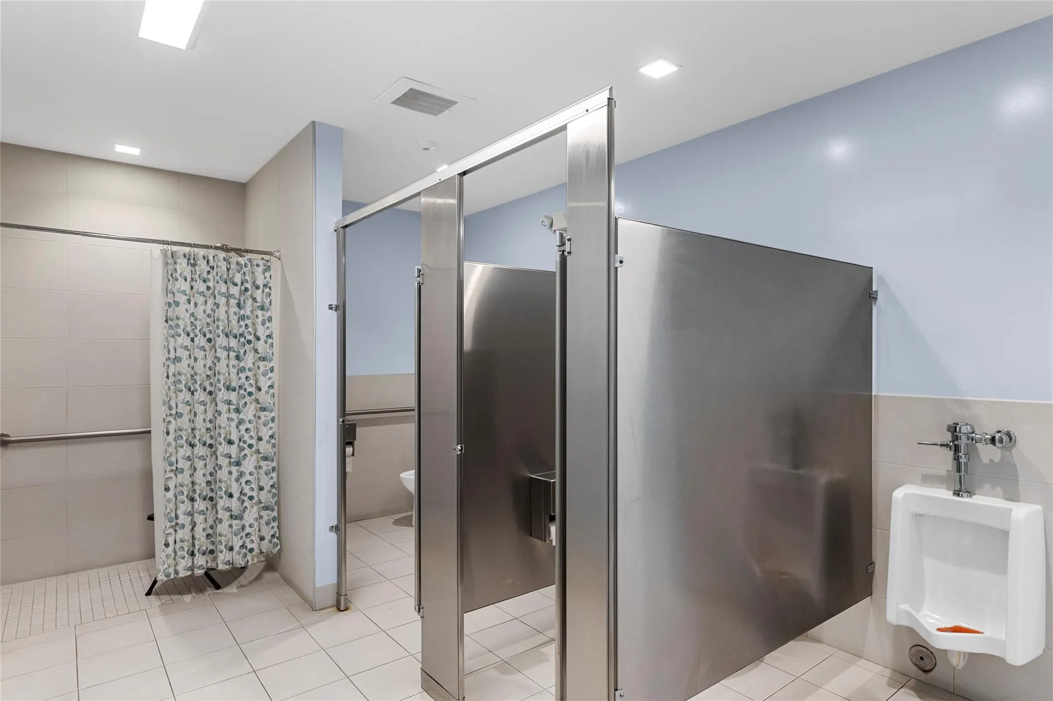 3100 N Palm Aire Dr, #803