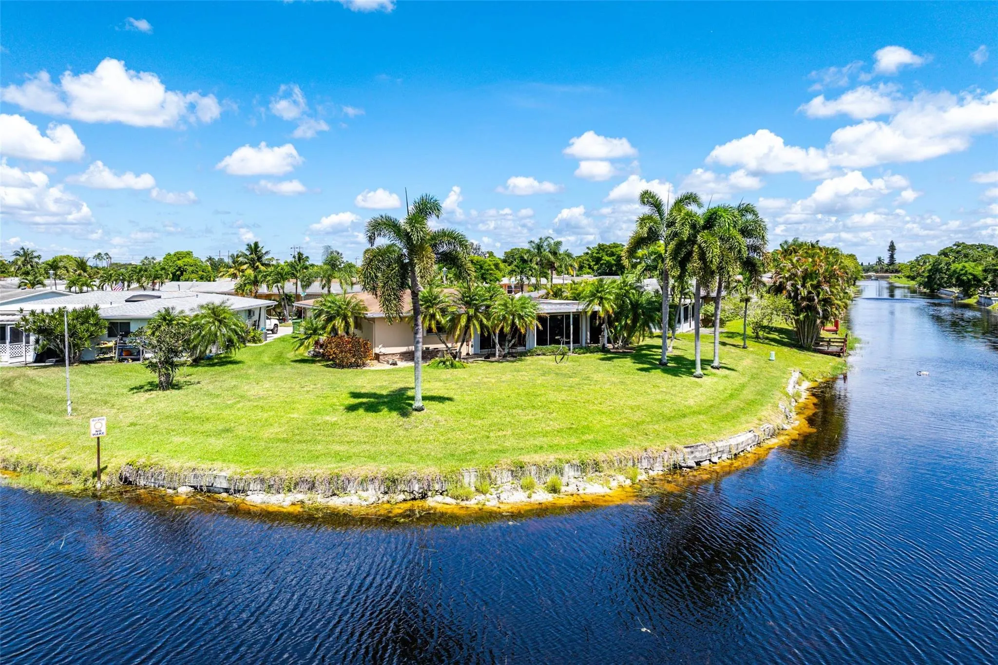 1635 NW 69th Ter