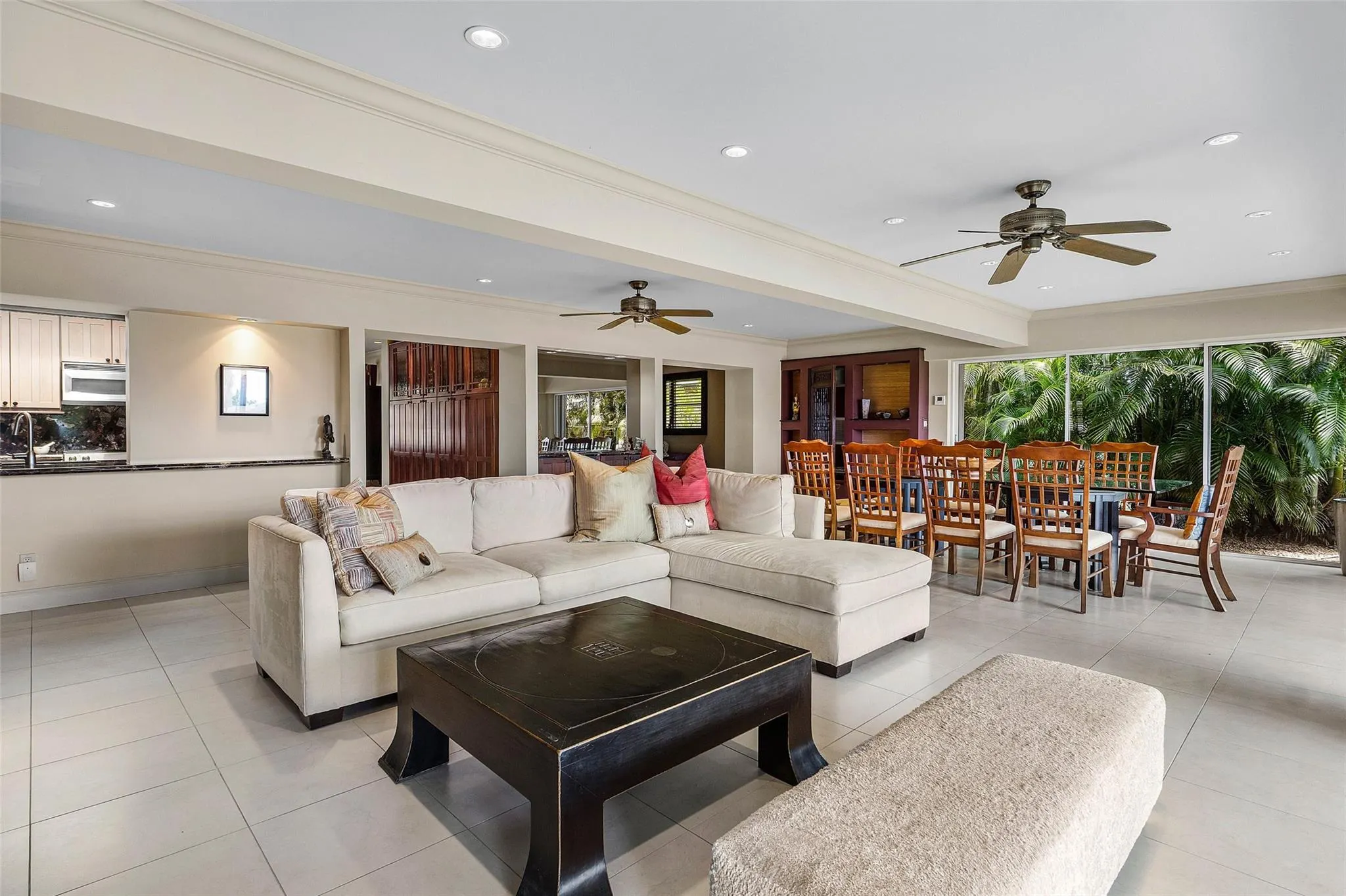 1635 NW 69th Ter