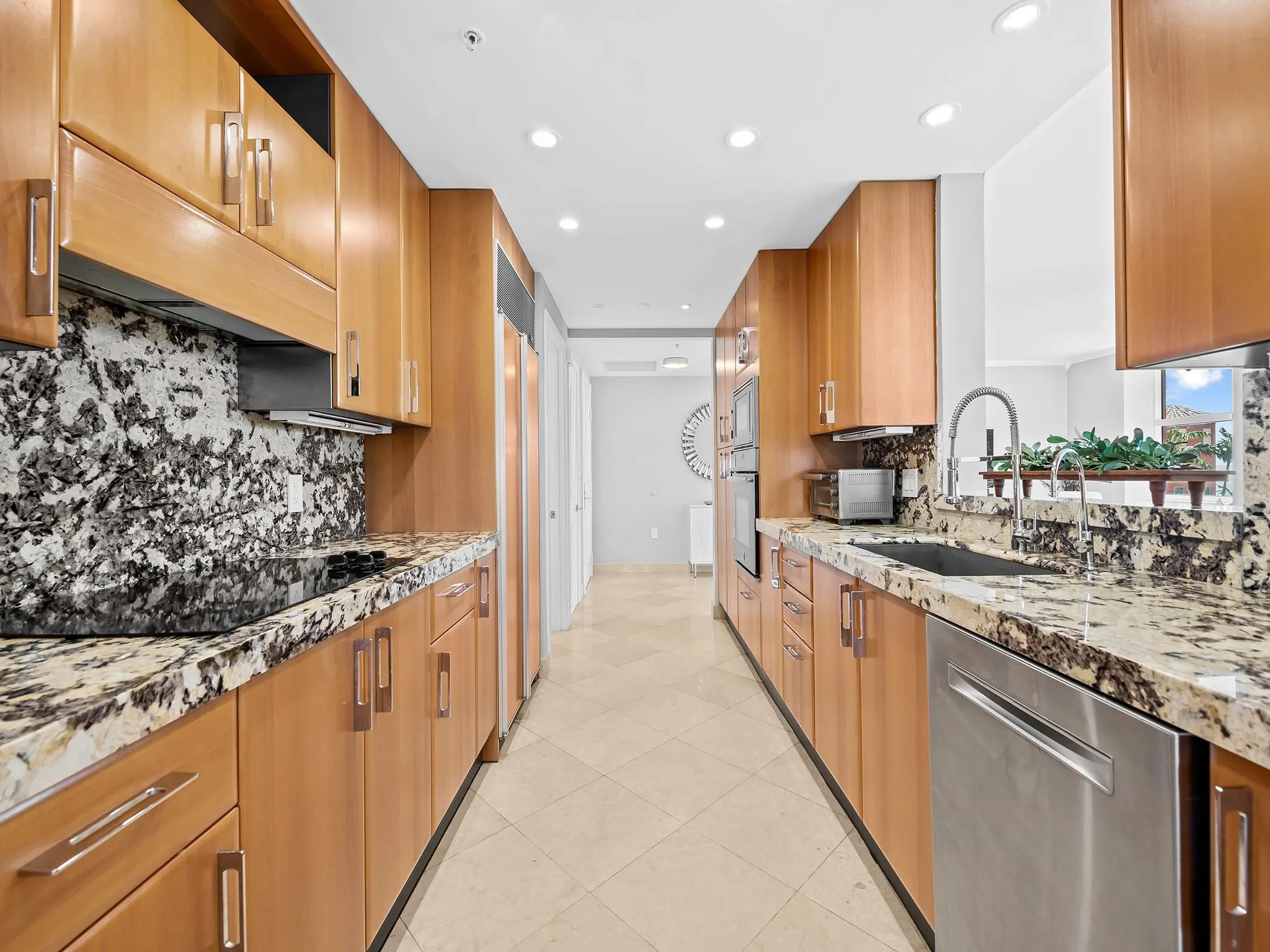 2110 N Ocean Blvd, #6F