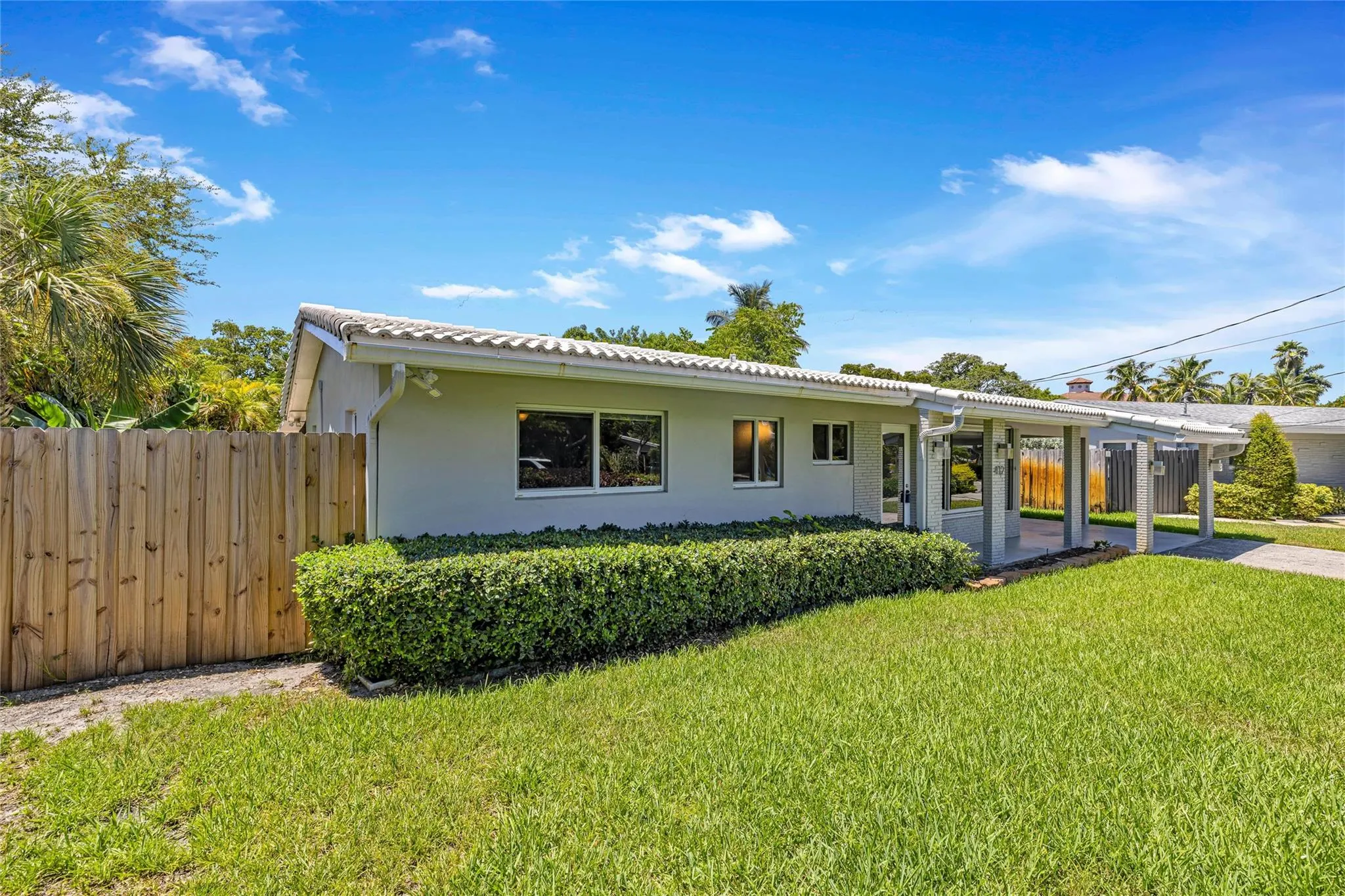 412 NW 20th St
