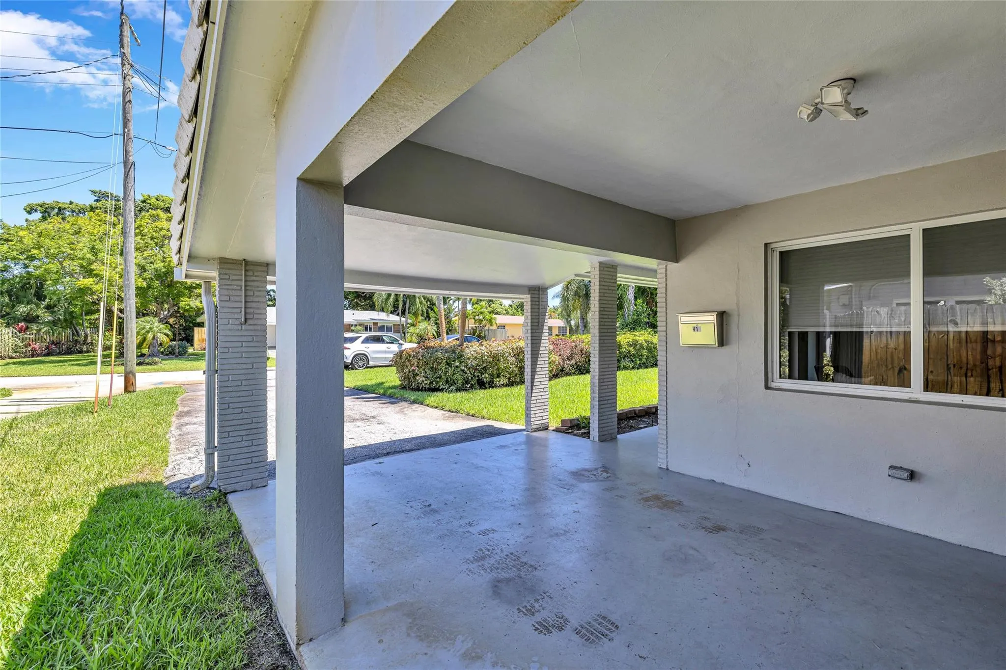412 NW 20th St