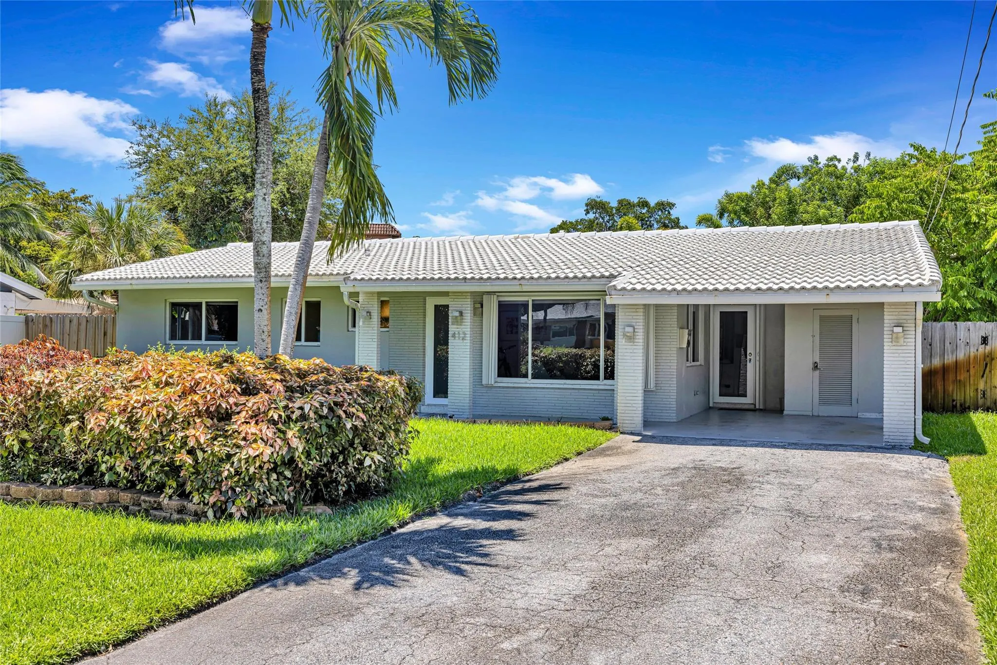 412 NW 20th St