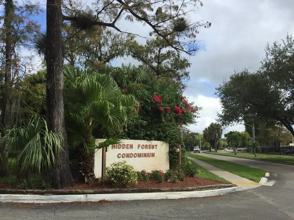 2070 NW 43rd Ter, #8
