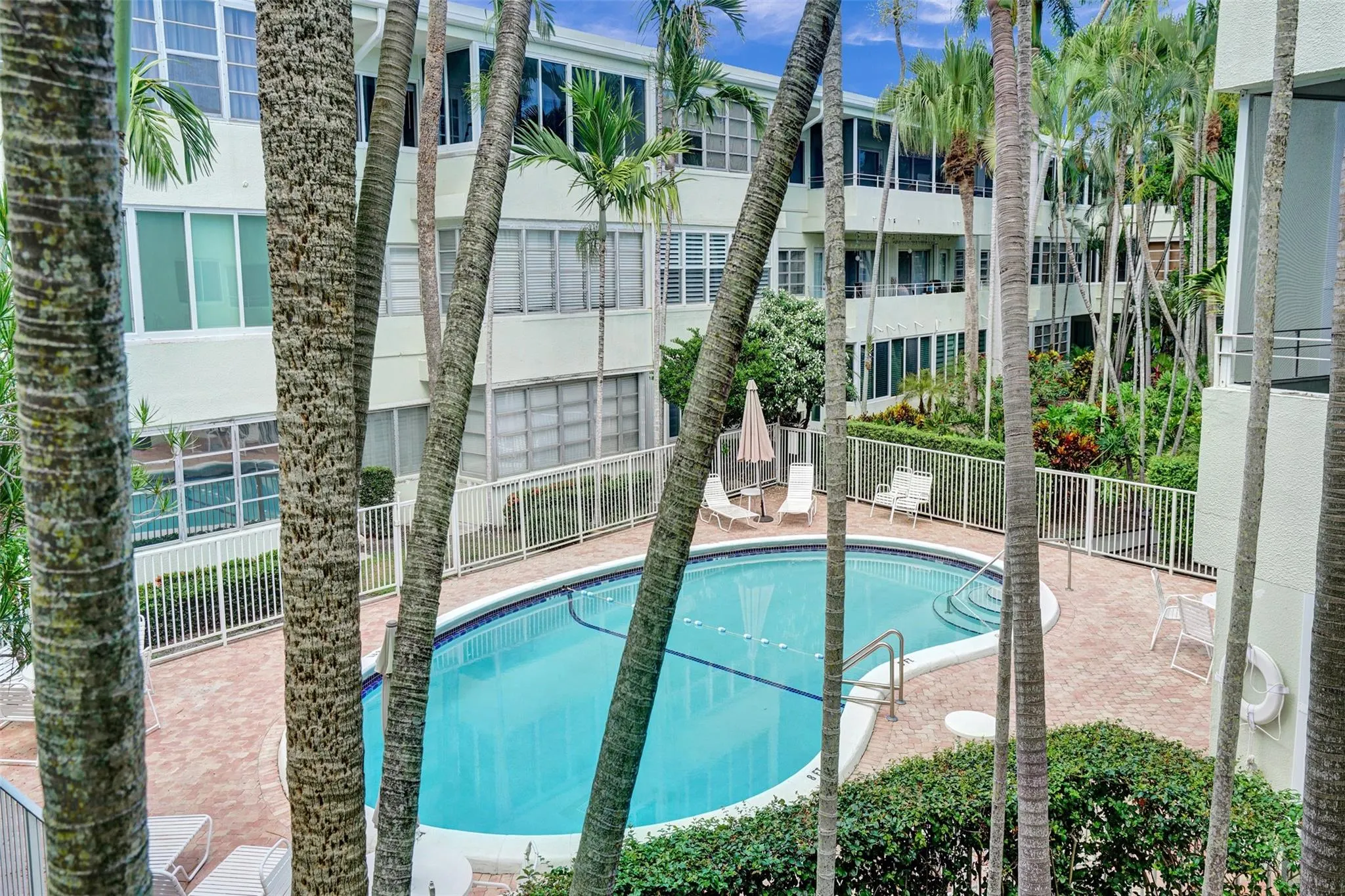 1000 SE 4 Street, #220
