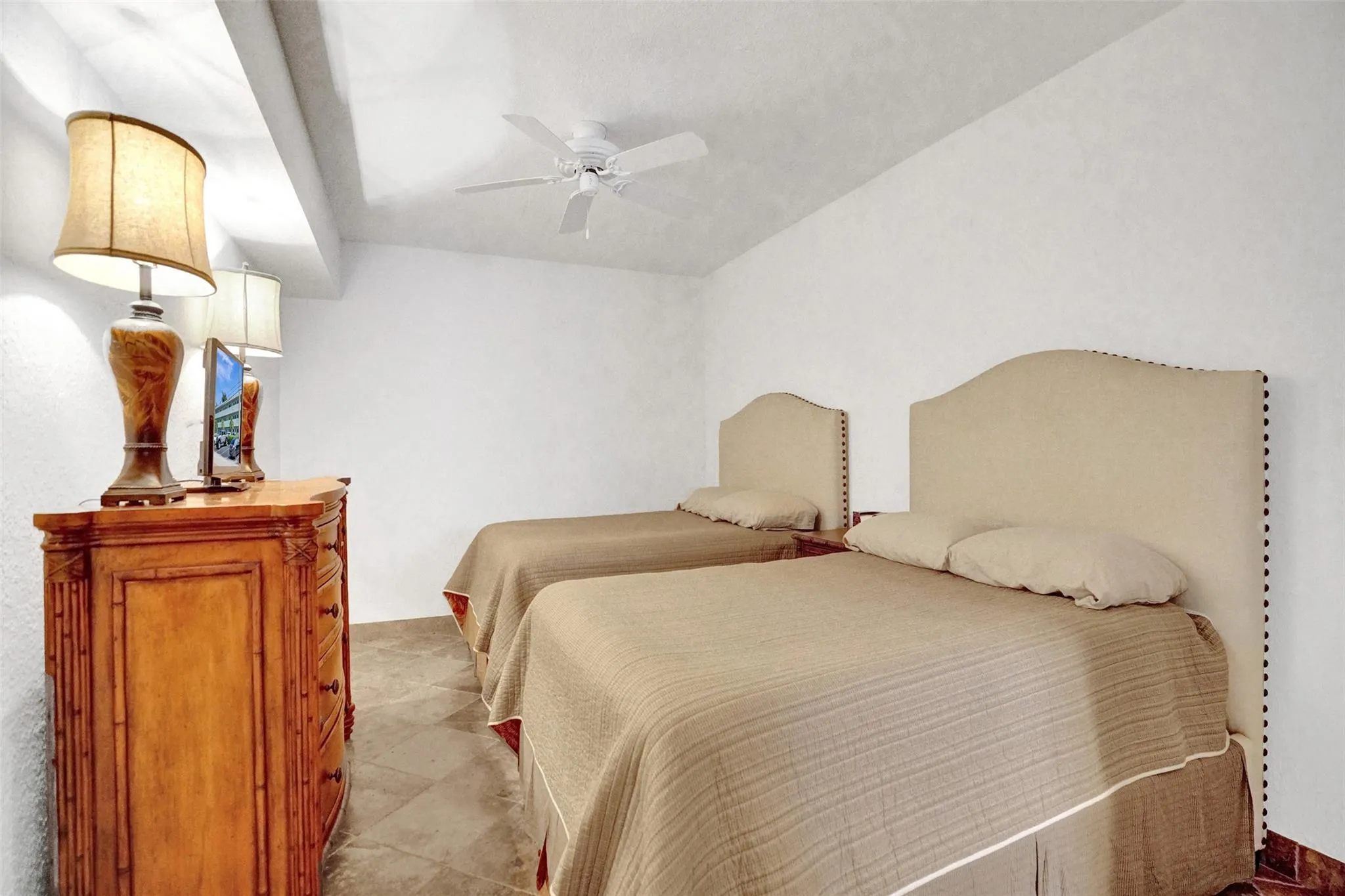 1000 SE 4 Street, #220