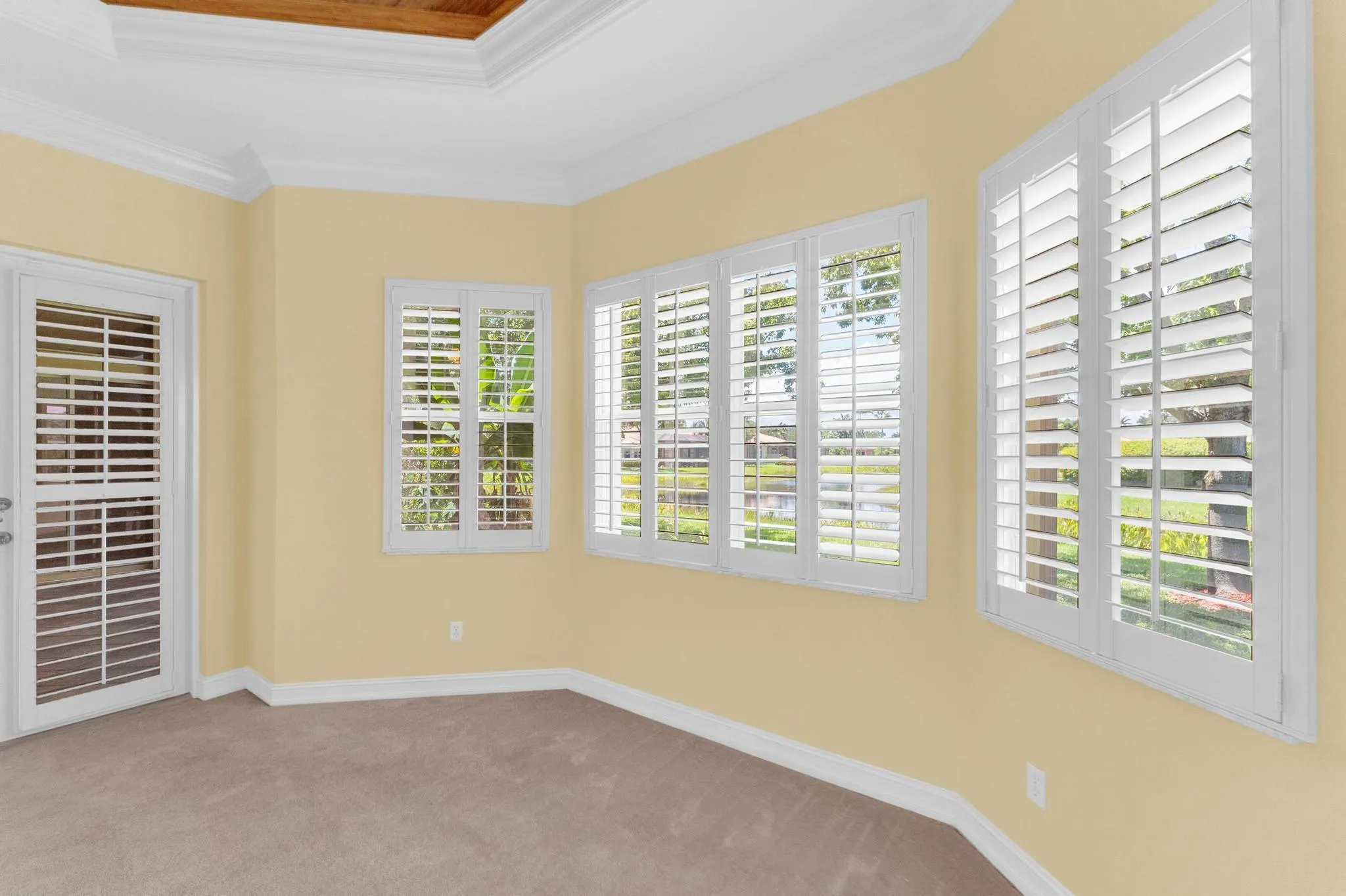 7159 Corning Cir