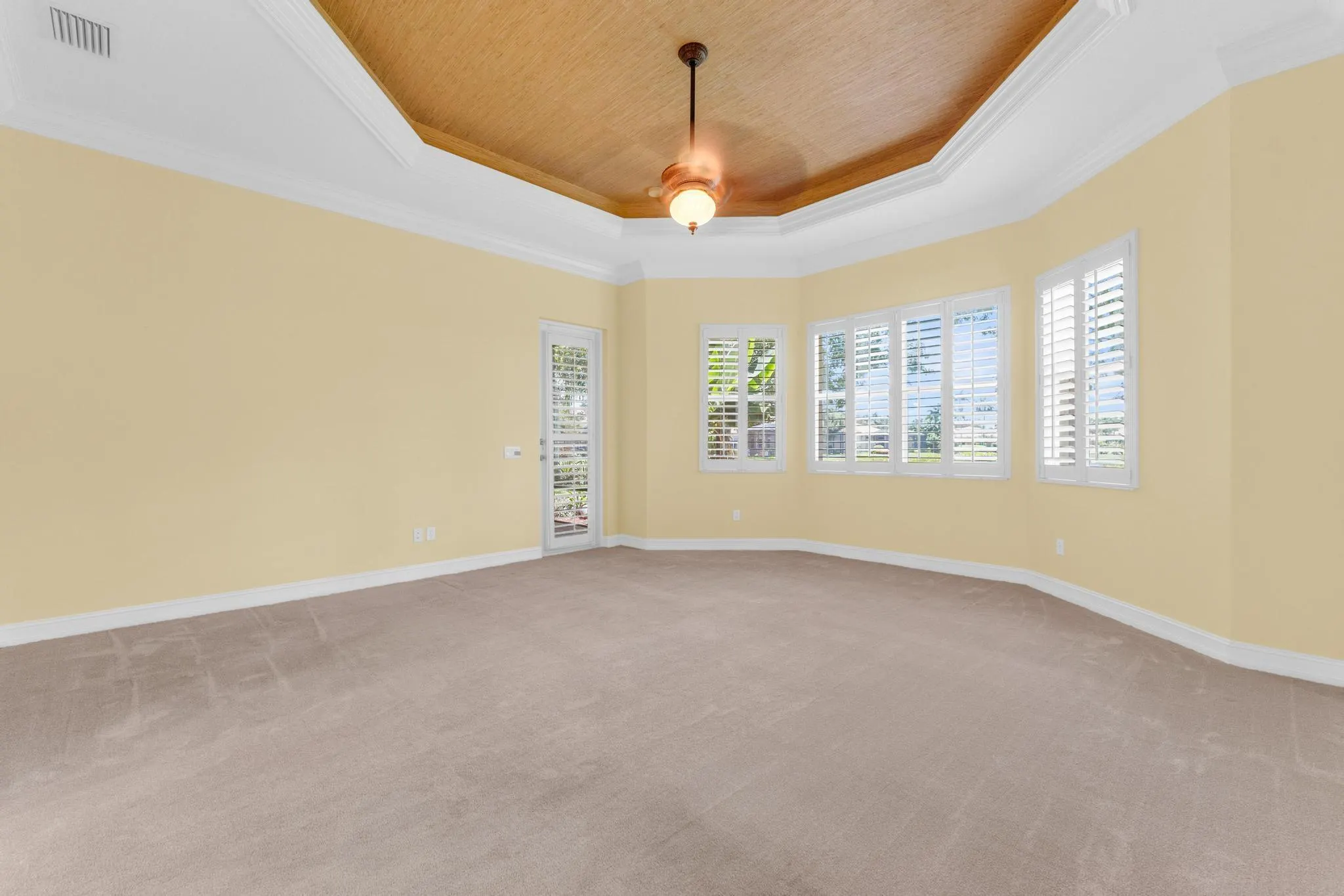 7159 Corning Cir