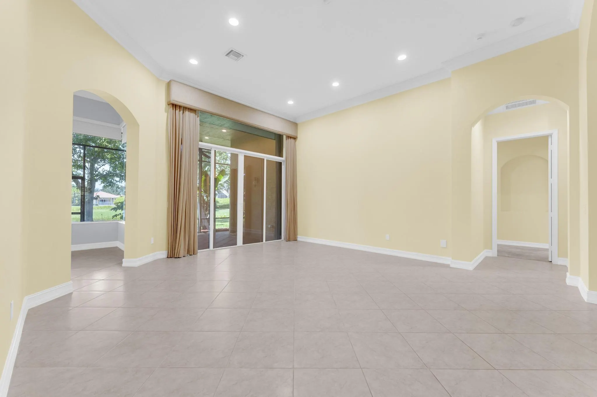 7159 Corning Cir
