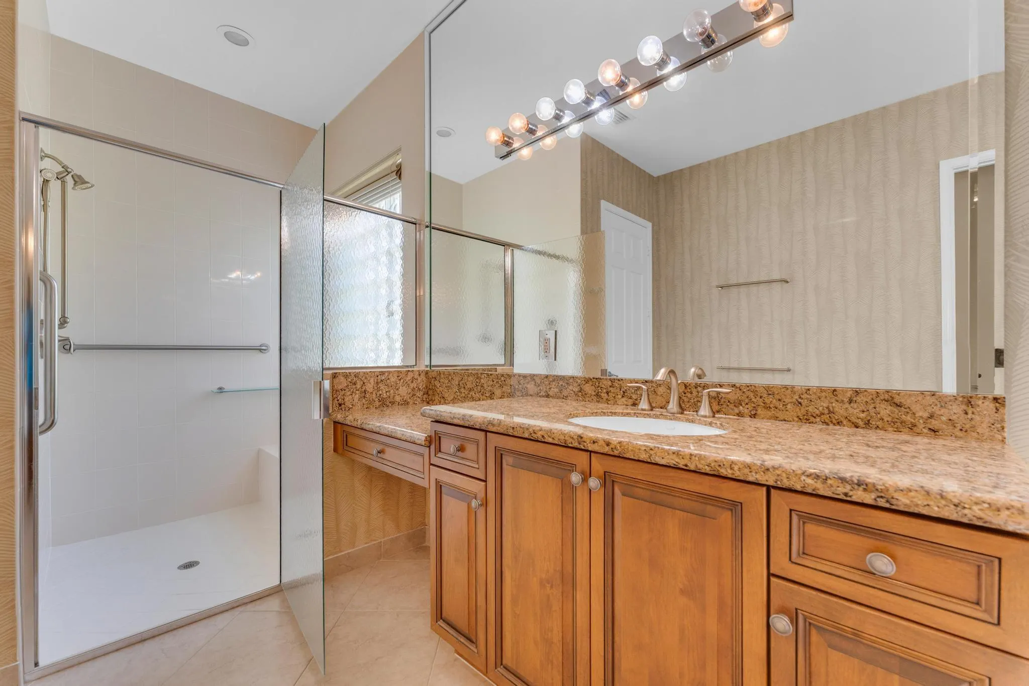 7159 Corning Cir