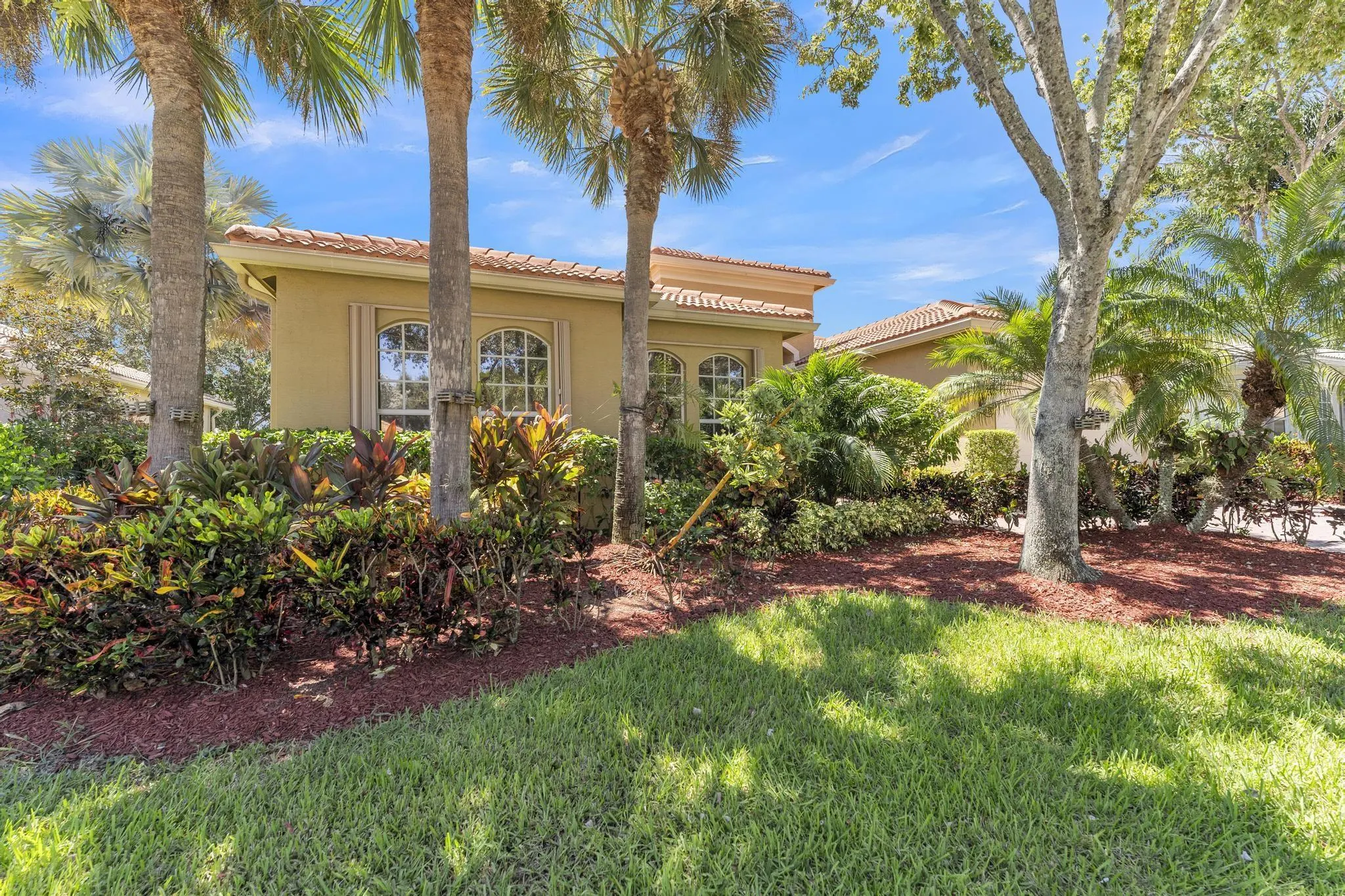 7159 Corning Cir