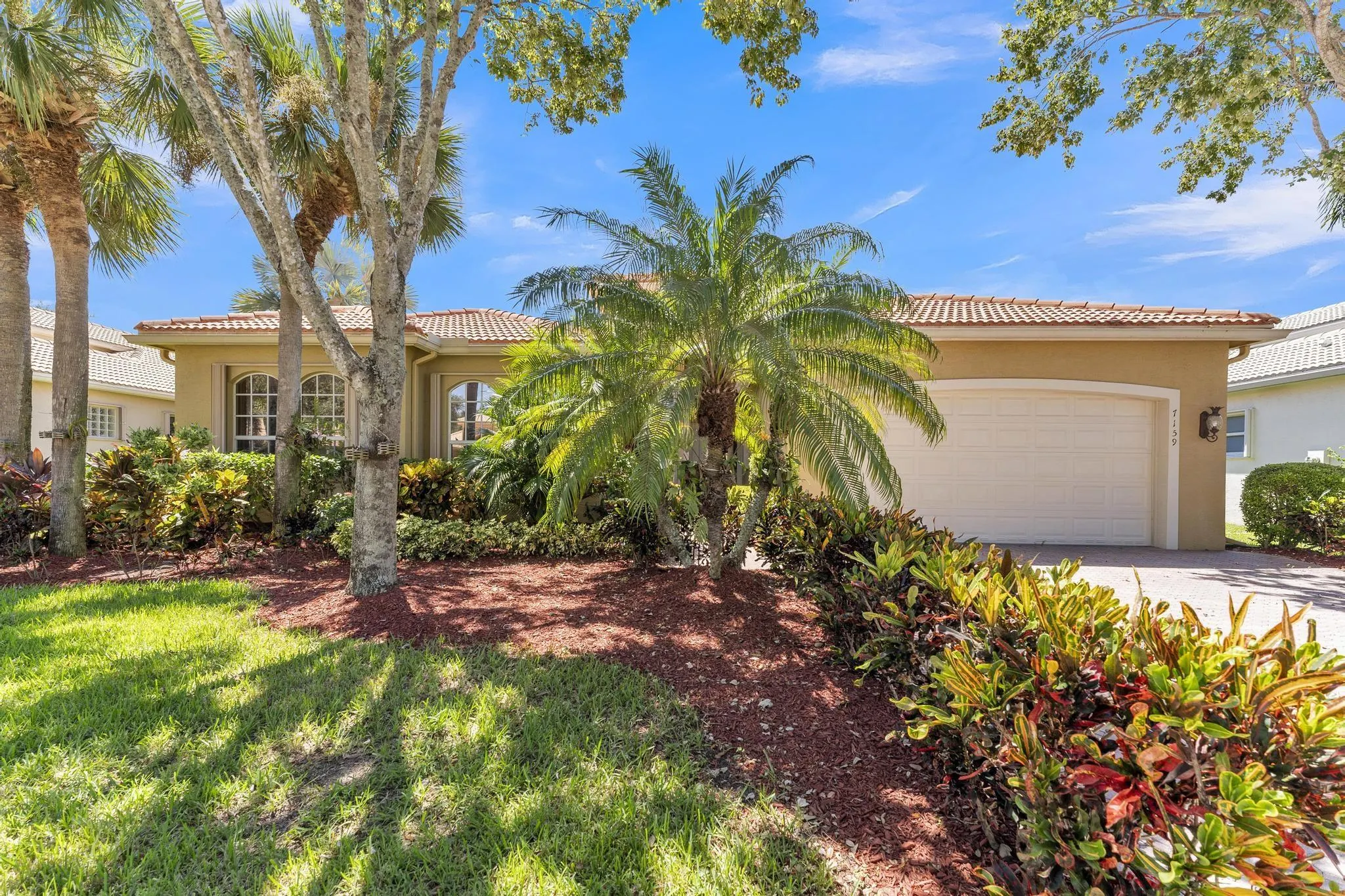 7159 Corning Cir