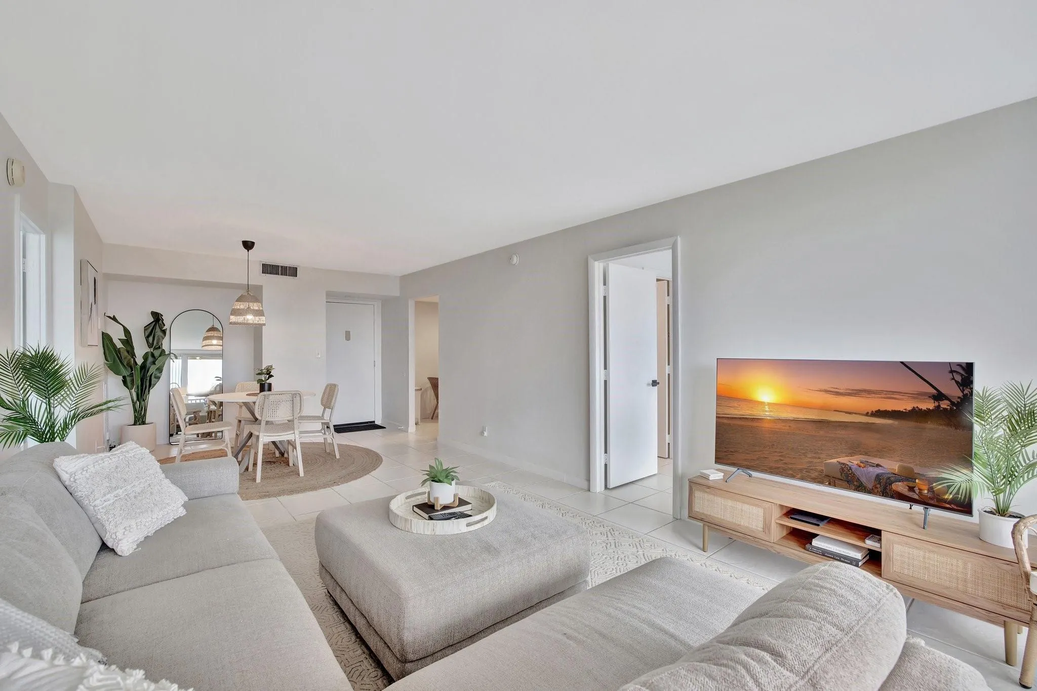 531 N Ocean Blvd, #509