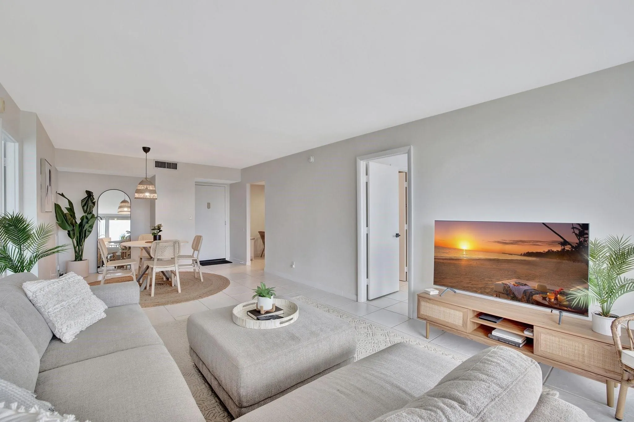 531 N Ocean Blvd, #509