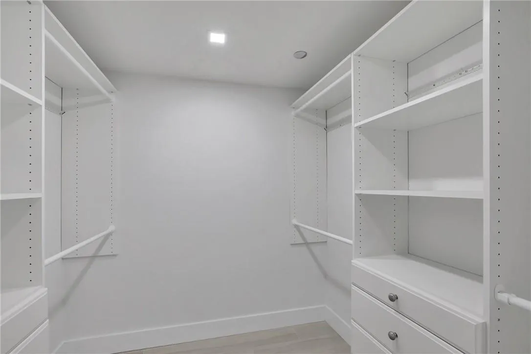 4015 W Palm Aire Dr, #406