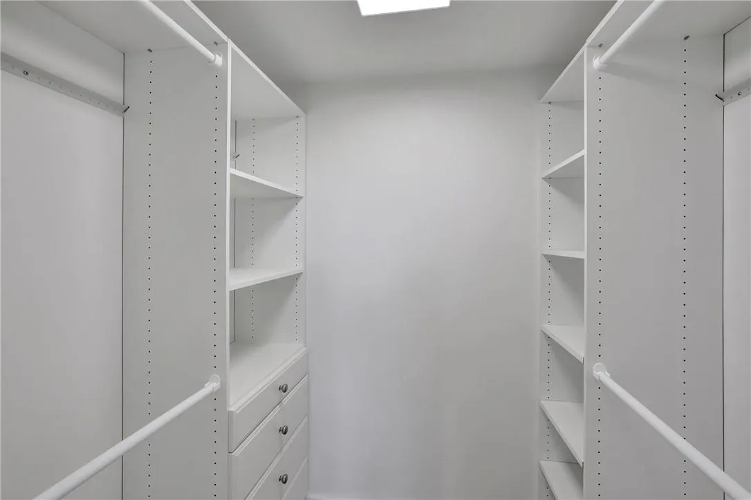 4015 W Palm Aire Dr, #406