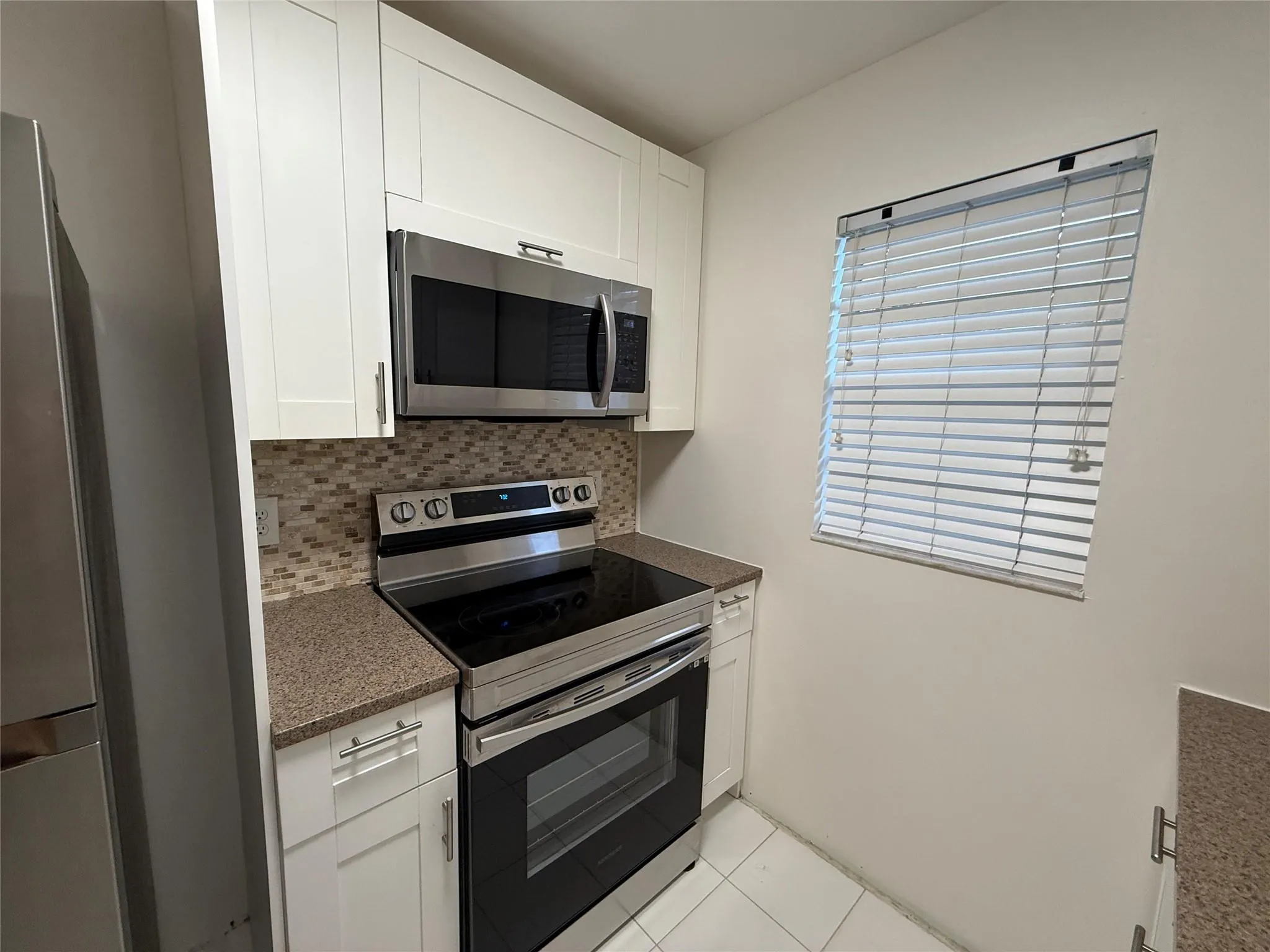 689 NE 6 Th Court, #109