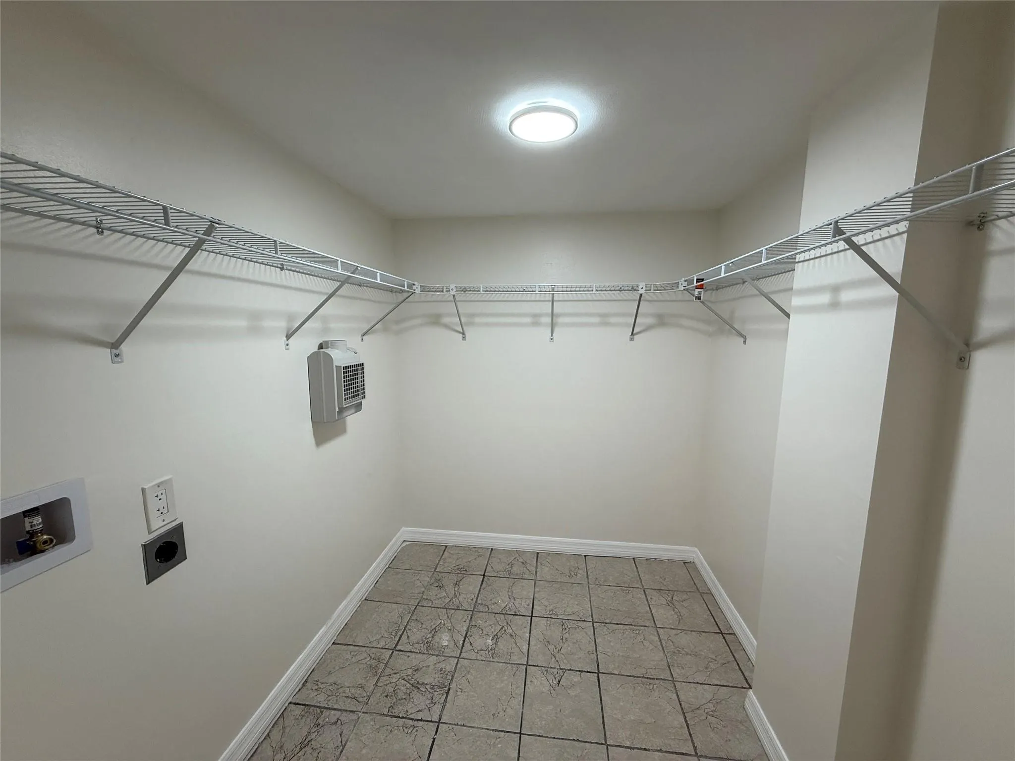 689 NE 6 Th Court, #109