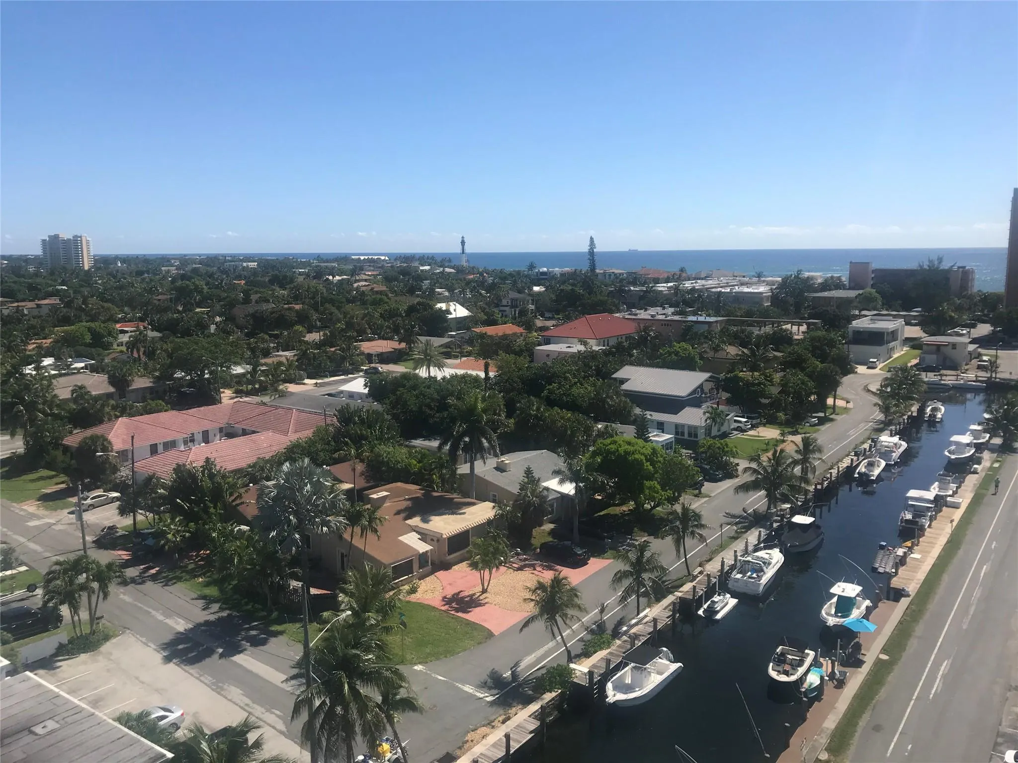 1609 N Riverside Dr, #601