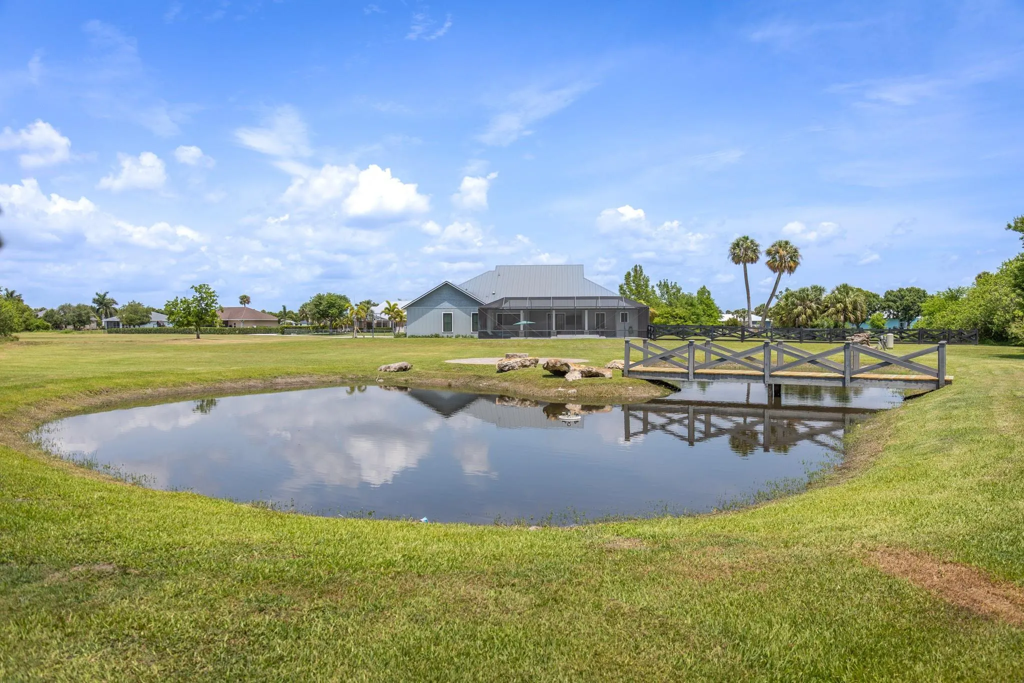 2437 SW 33rd Cir