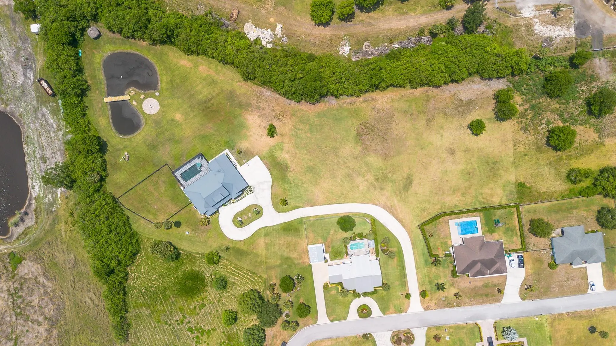 2437 SW 33rd Cir