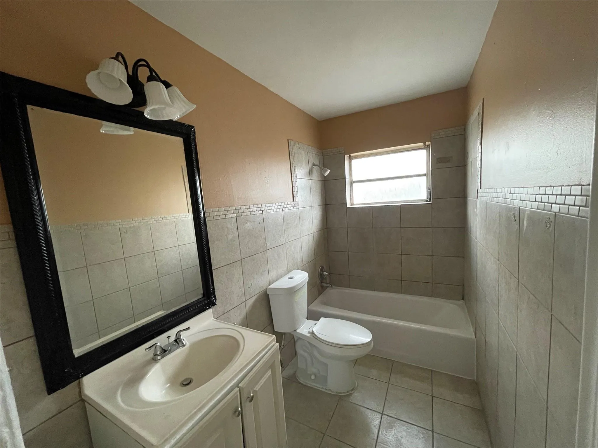 1314-1316 NW 8th Ave