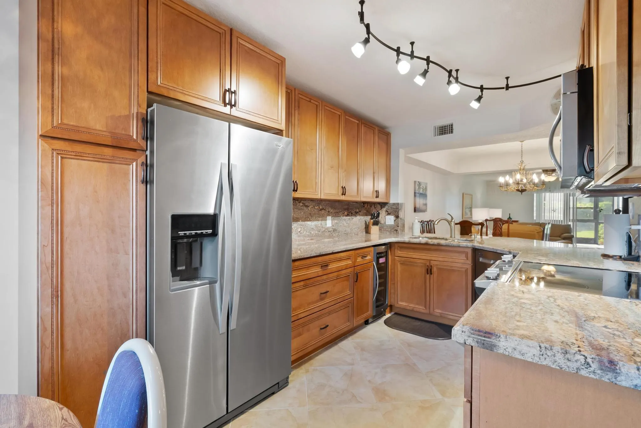 23385 Barwood Ln, #102