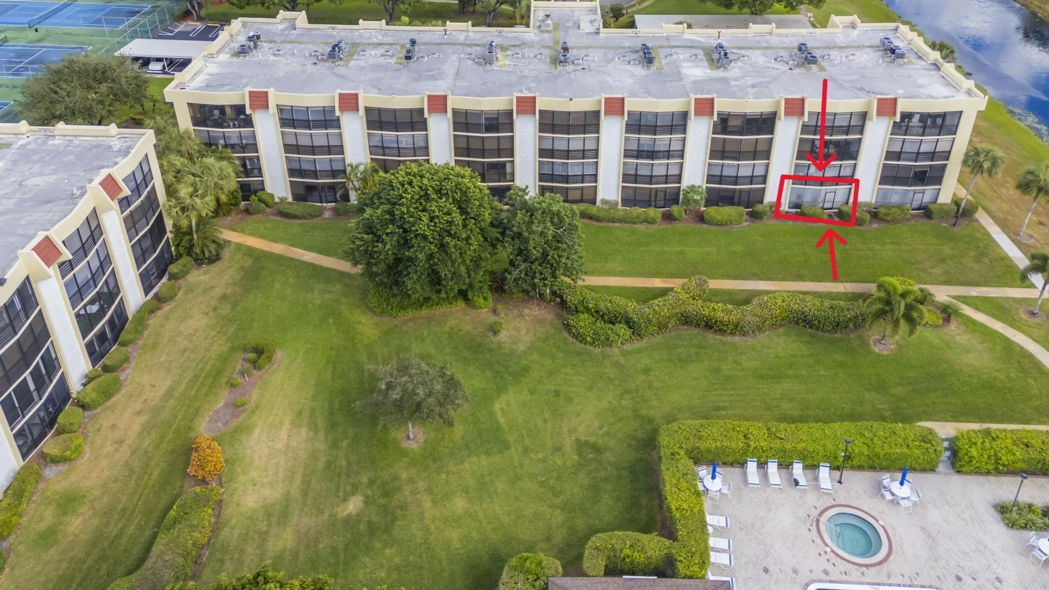 23385 Barwood Ln, #102