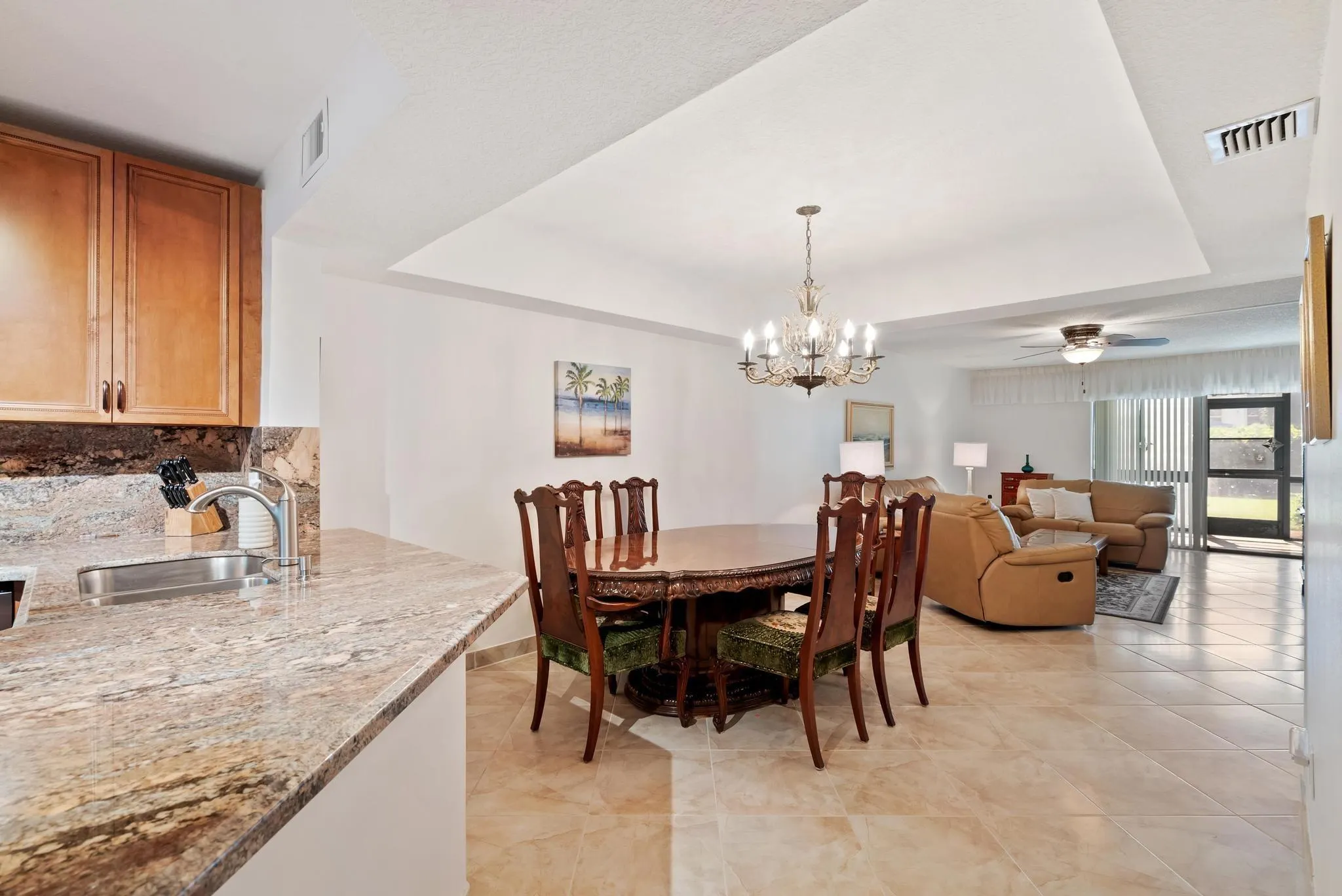 23385 Barwood Ln, #102