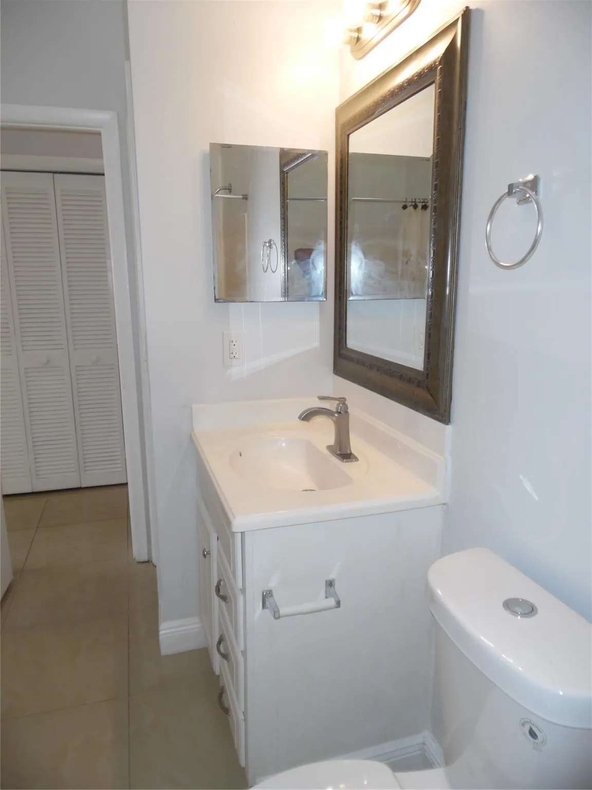 4013 SW 68 Ln, #4J