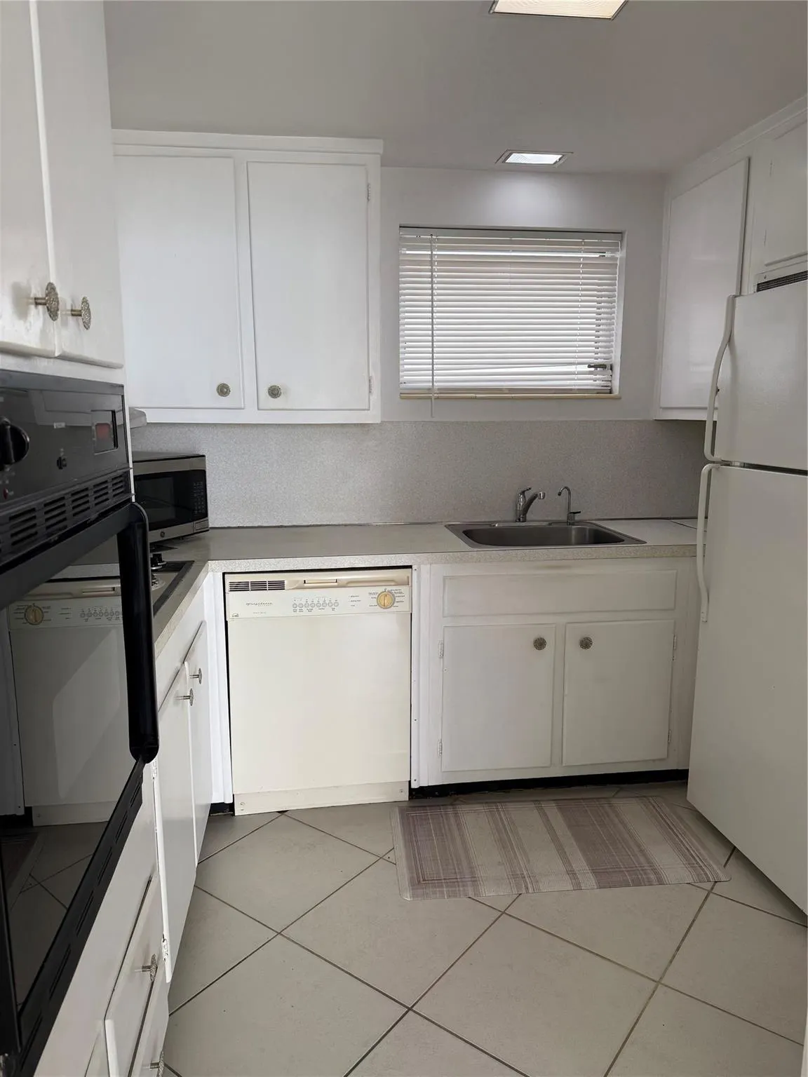 2840 N Ocean Blvd, #906