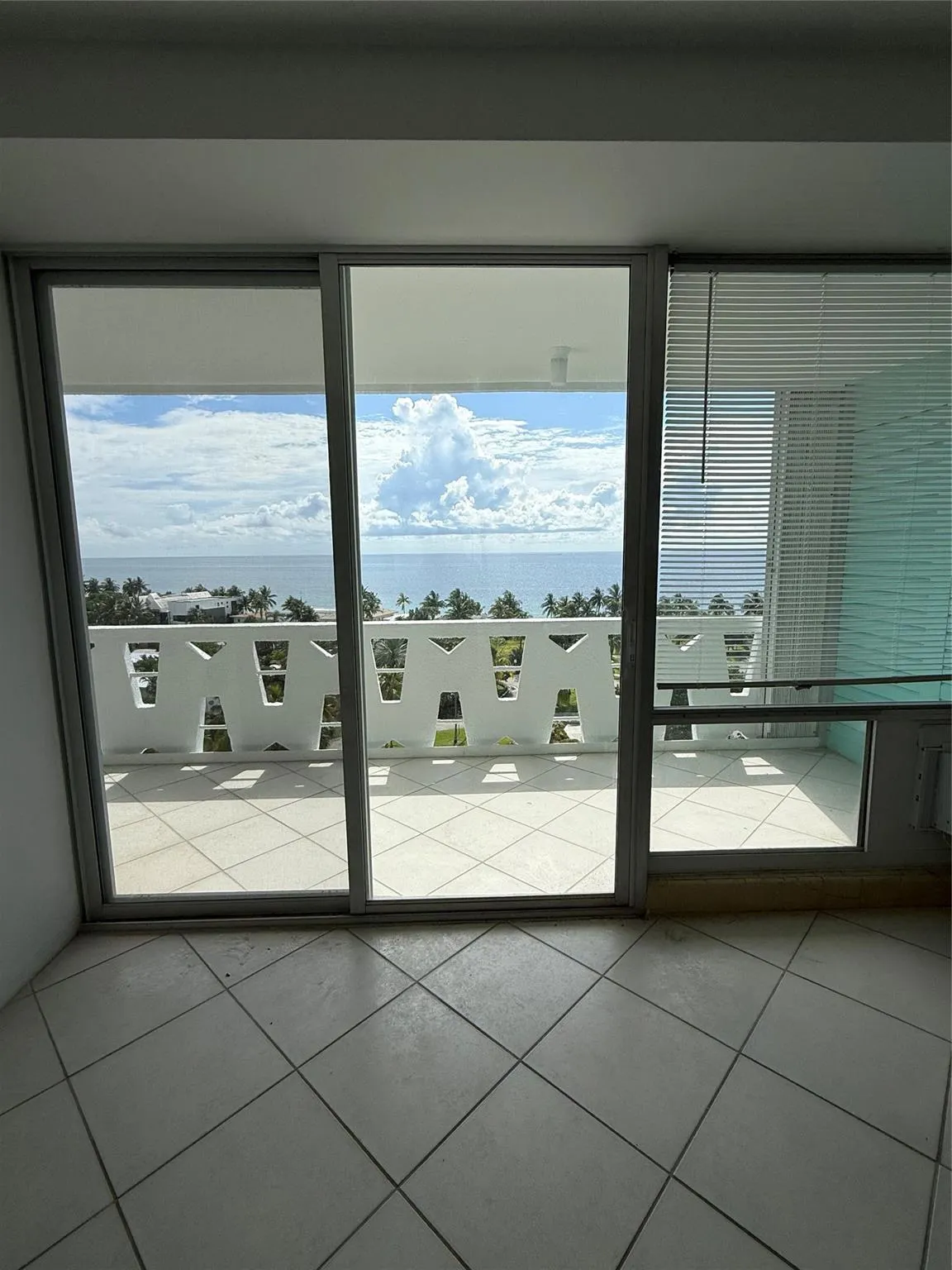 2840 N Ocean Blvd, #906