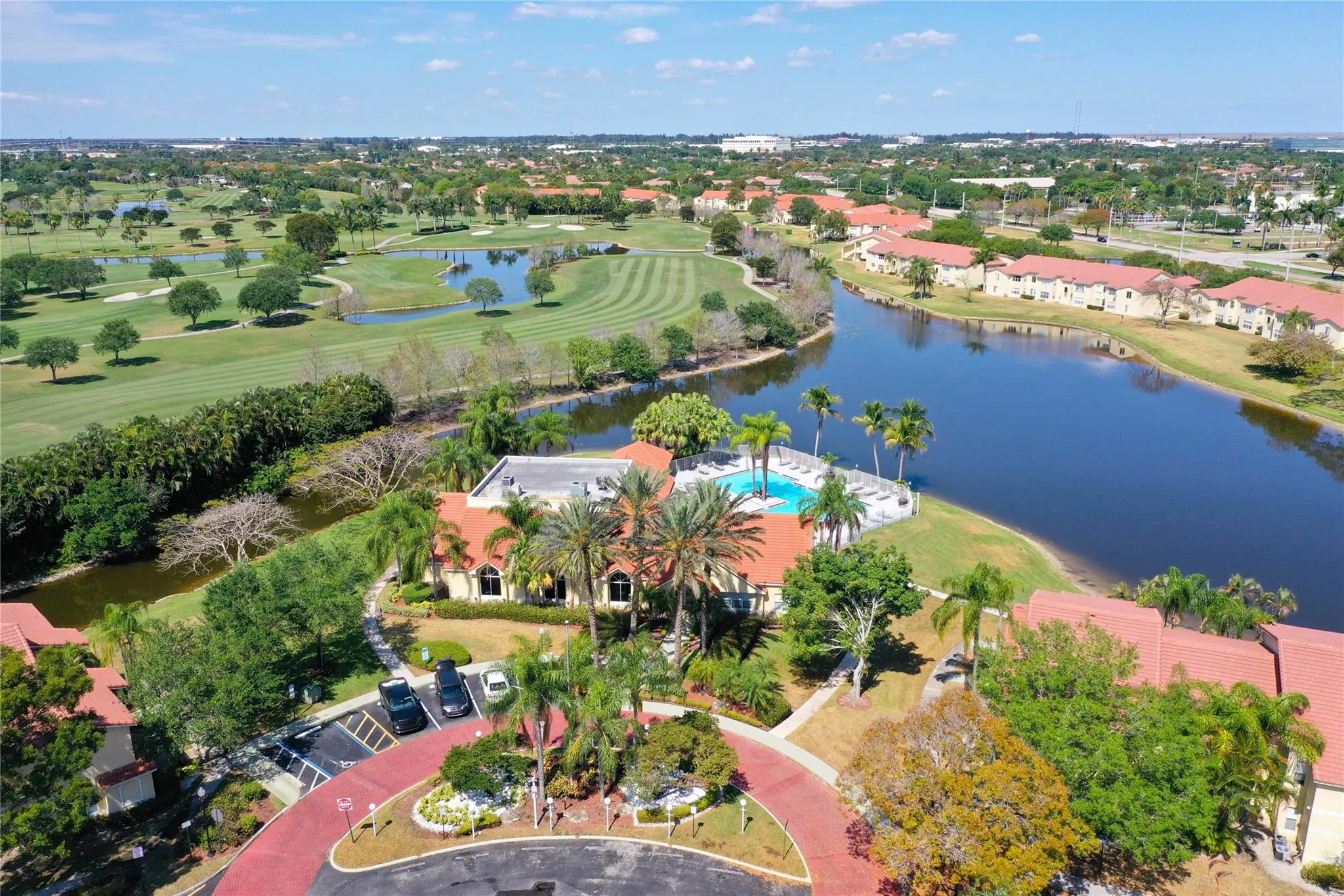 643 Vista Isles Dr