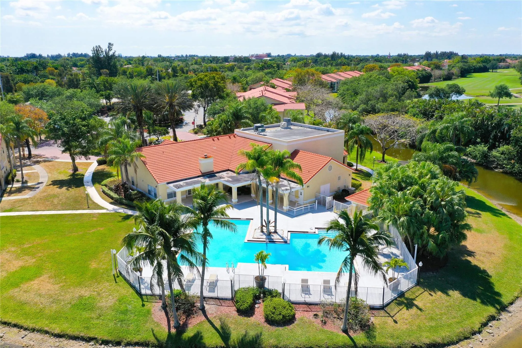 643 Vista Isles Dr