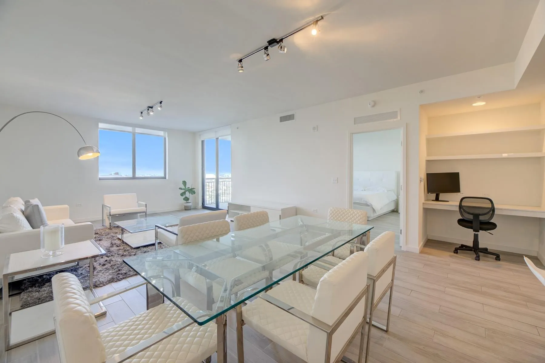 999 SW 1st Ave, #2913