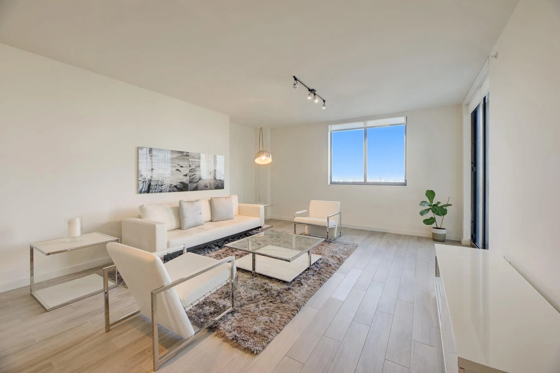 999 SW 1st Ave, #2913