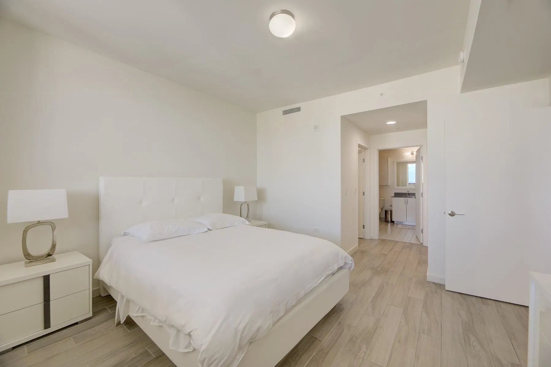 999 SW 1st Ave, #2913
