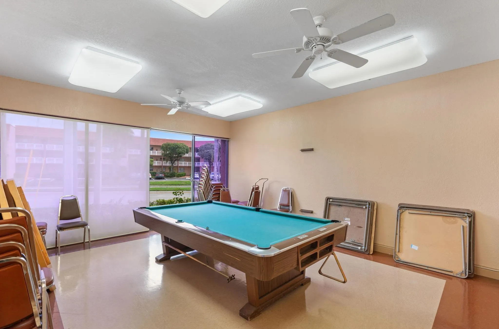 9660 Sunrise Lakes Blvd, #208