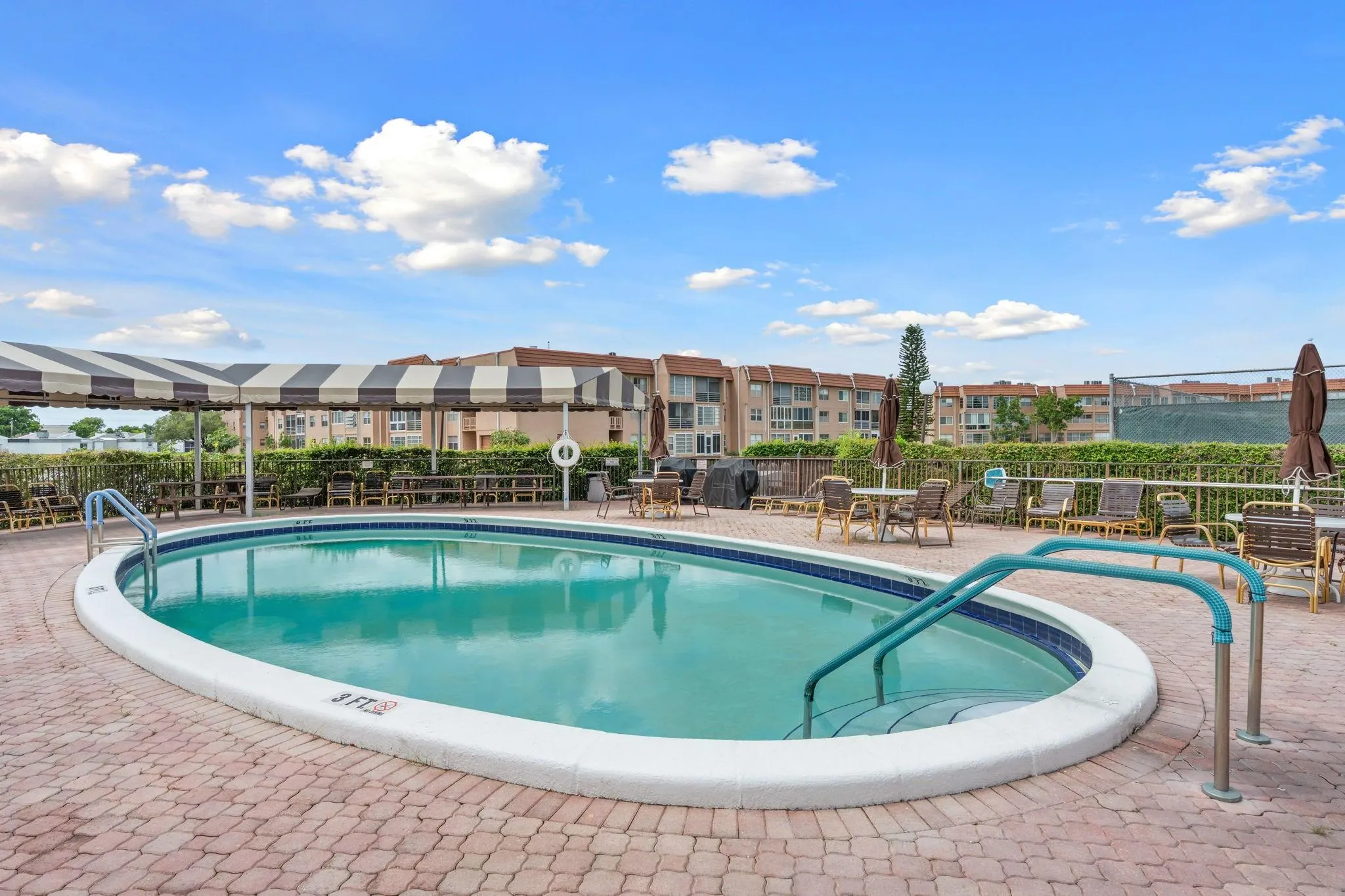 9660 Sunrise Lakes Blvd, #208