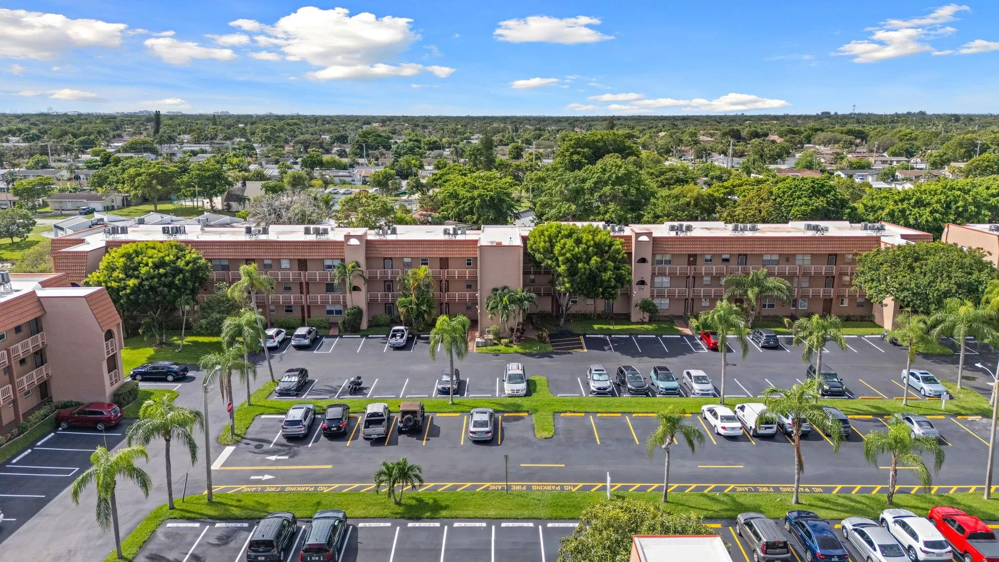 9660 Sunrise Lakes Blvd, #208