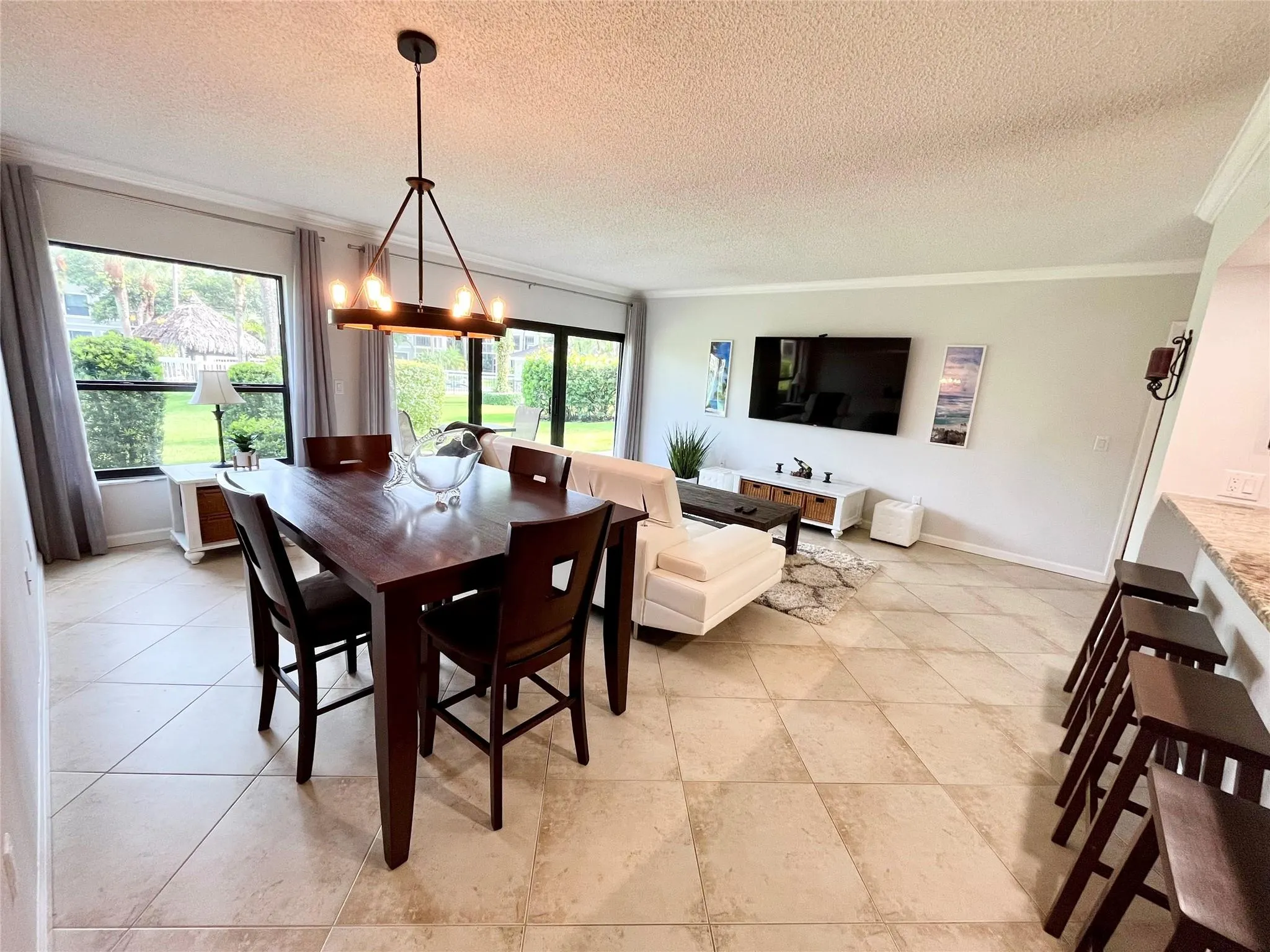 11863 Wimbledon Cir, #401