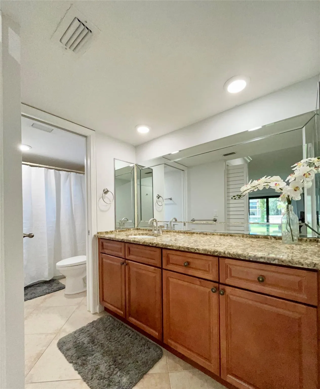 11863 Wimbledon Cir, #401