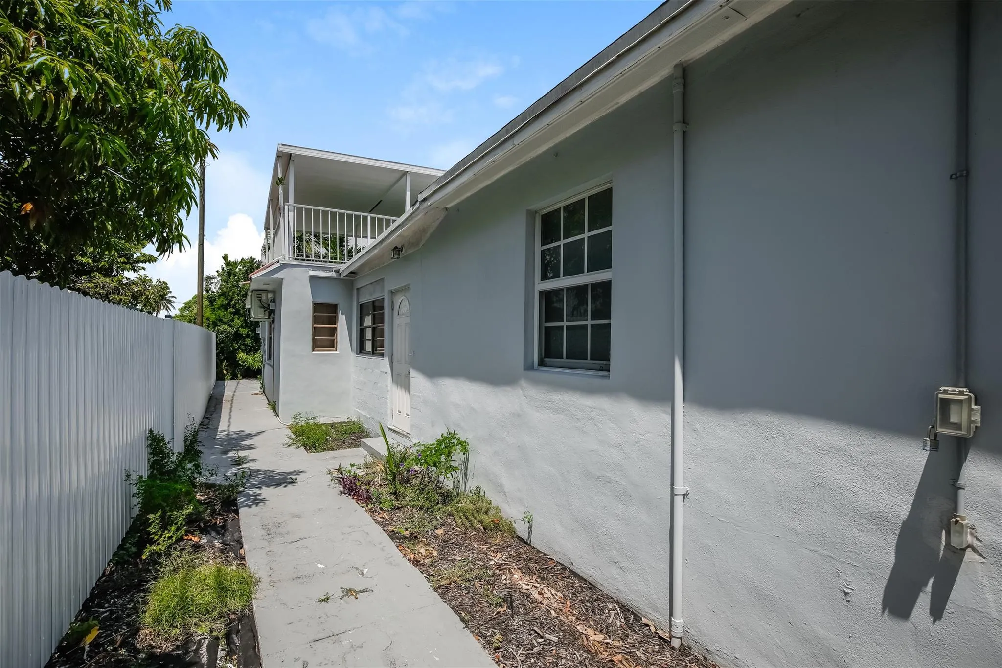 3281 NW 14th Ter