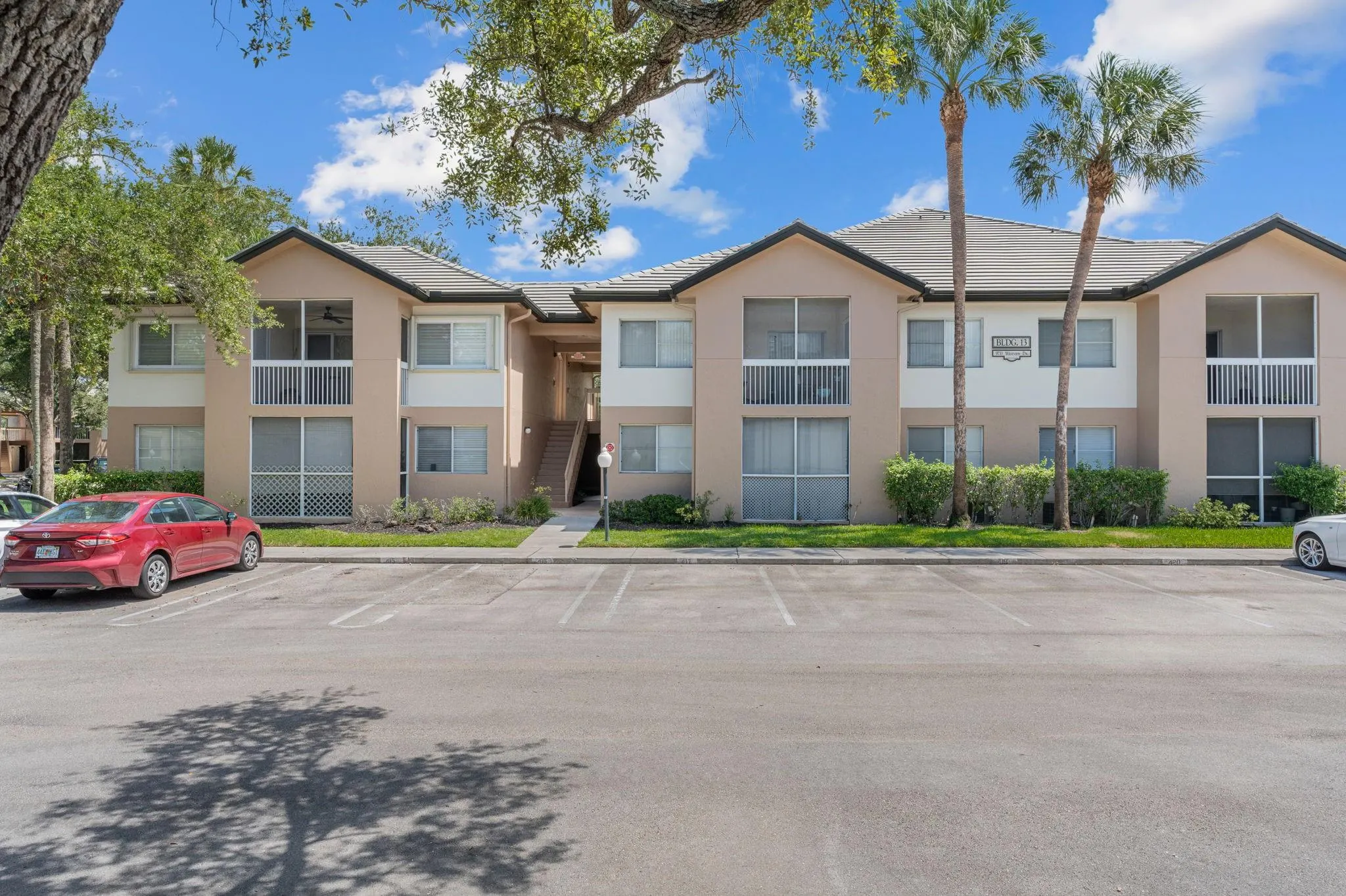9733 Westview Dr, #1327