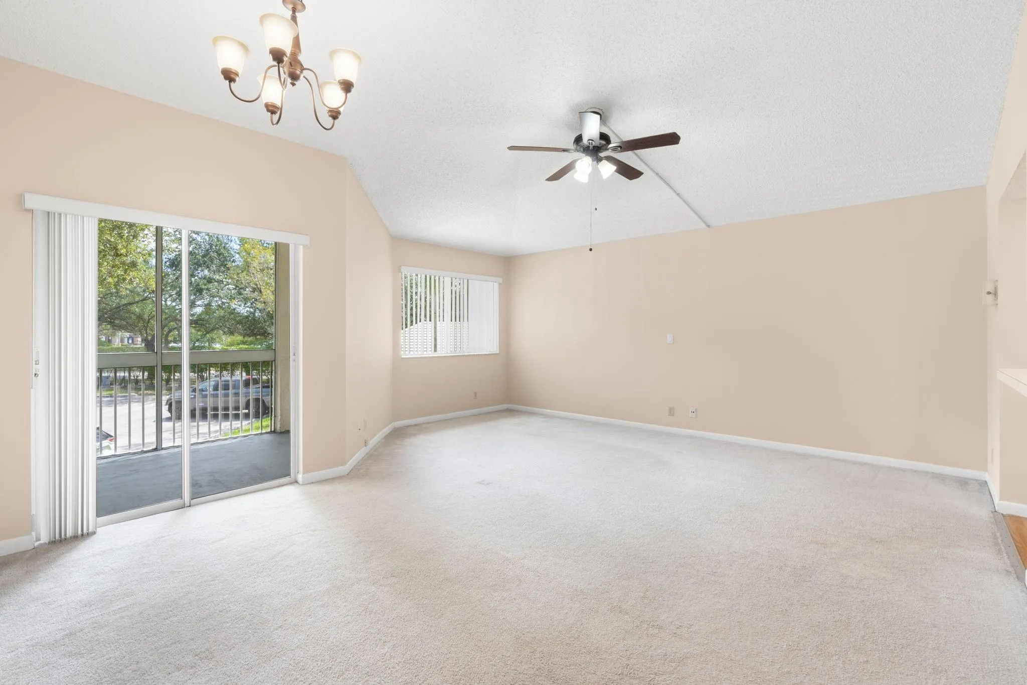9733 Westview Dr, #1327