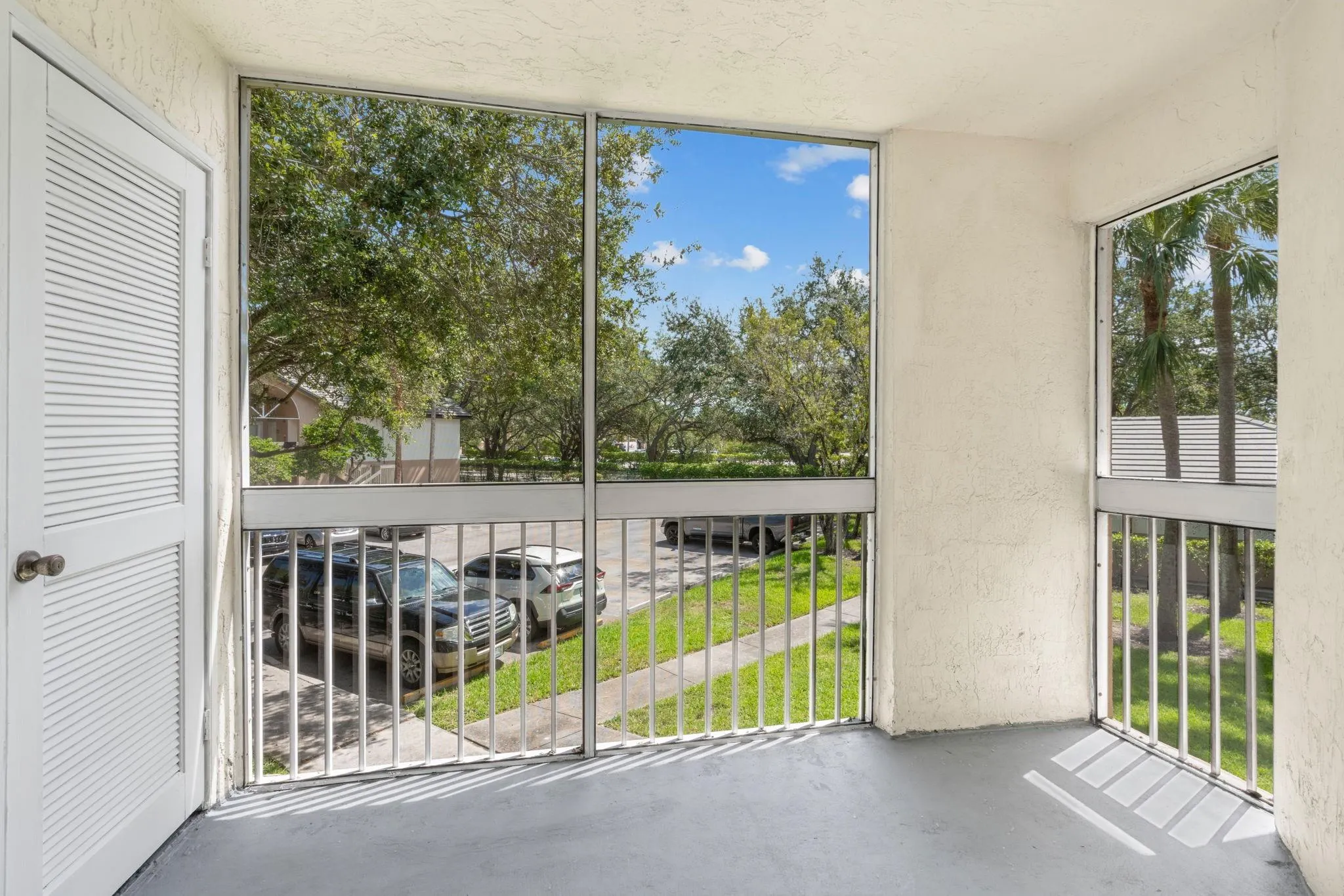 9733 Westview Dr, #1327
